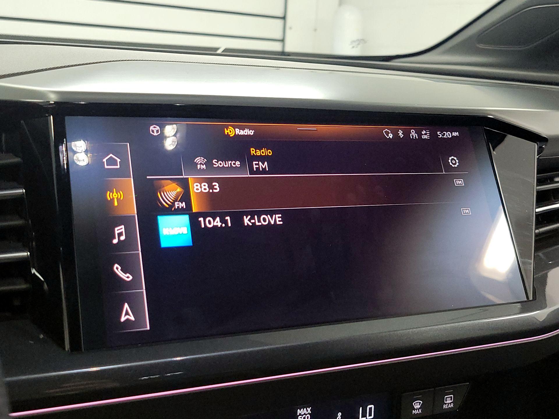 Thumbnail: 2024 Audi Q4 e-tron - 16