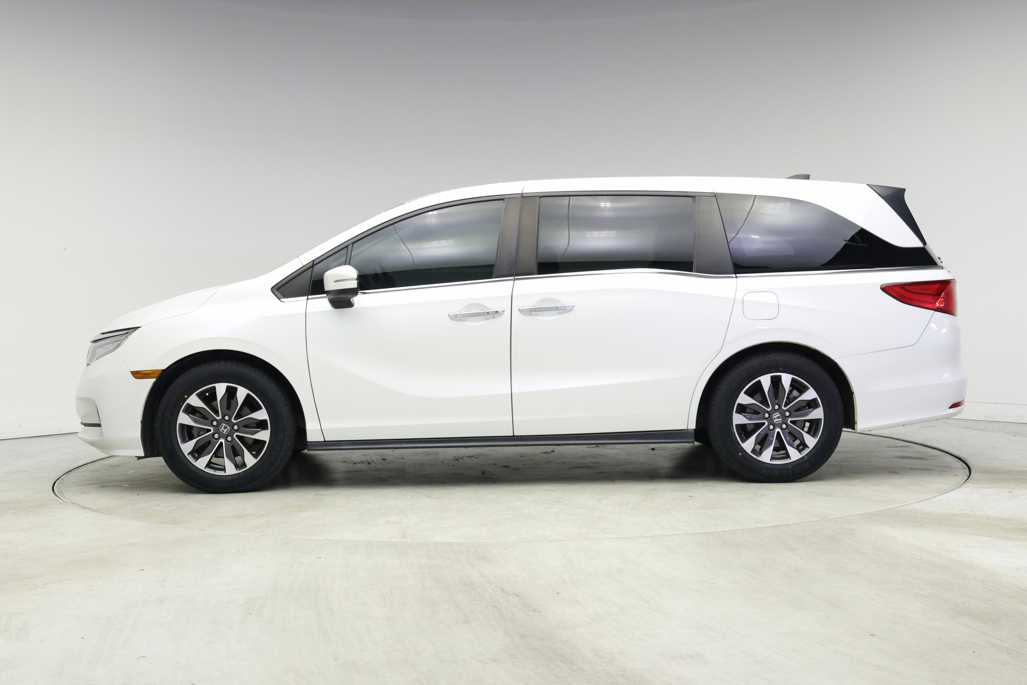 Thumbnail: 2022 Honda Odyssey - 3