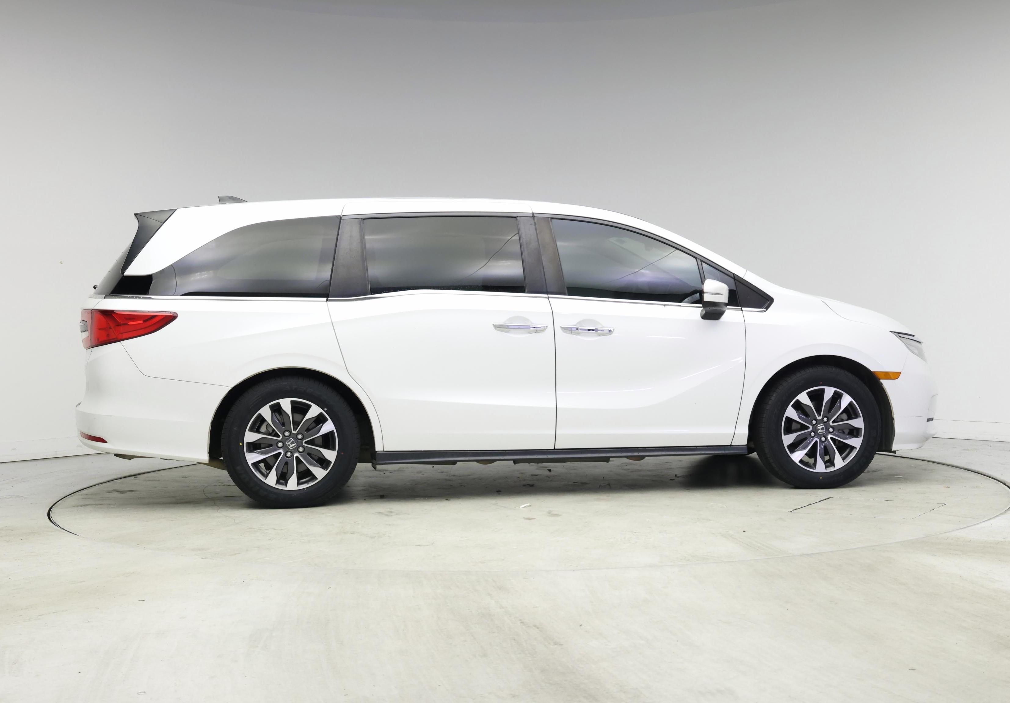 Thumbnail: 2022 Honda Odyssey - 7