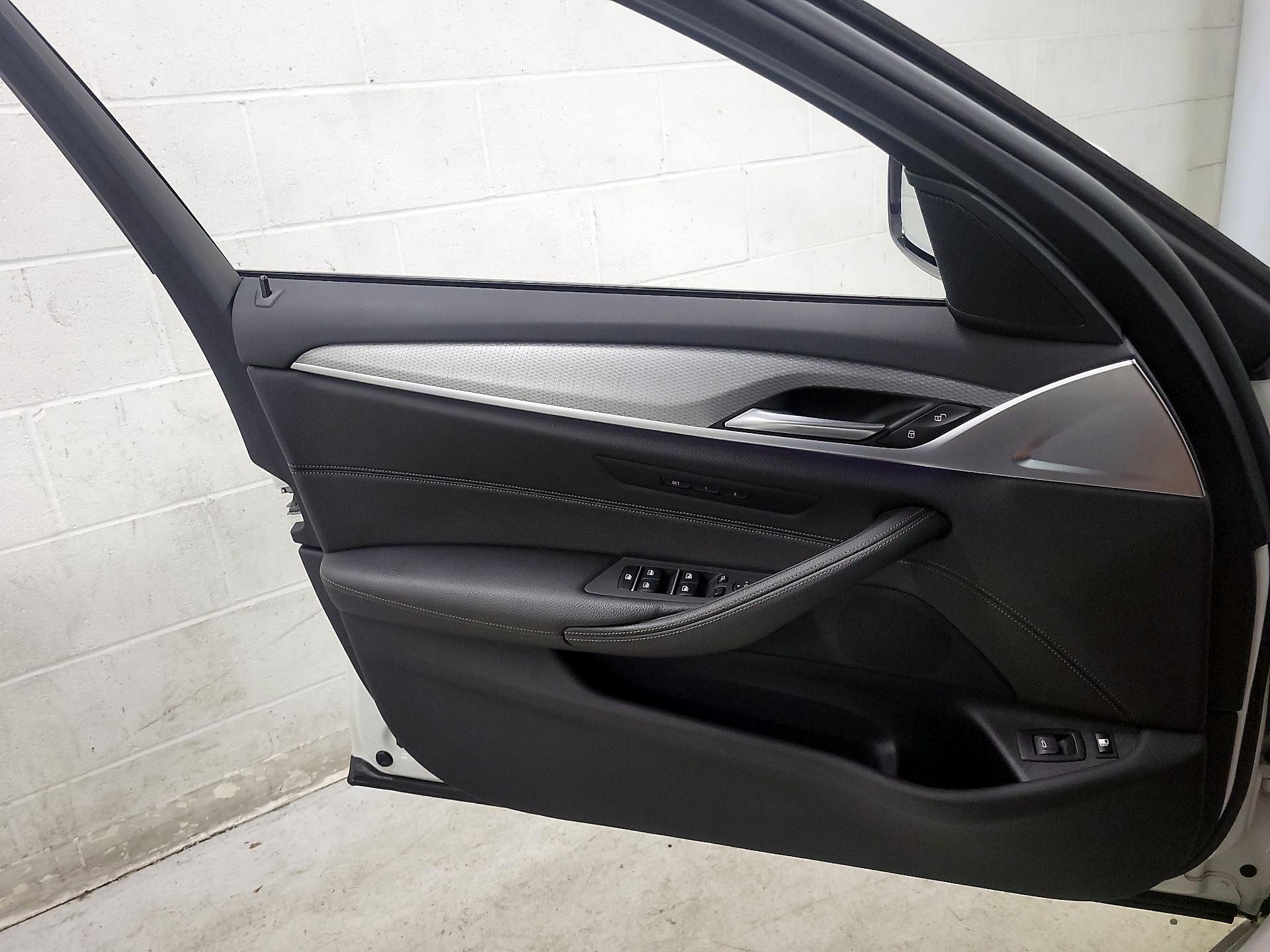 Thumbnail: 2019 BMW 5 Series - 12