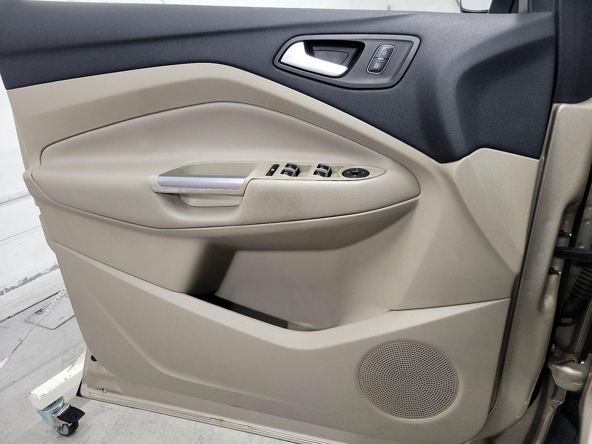 Thumbnail: 2017 Ford Escape - 12