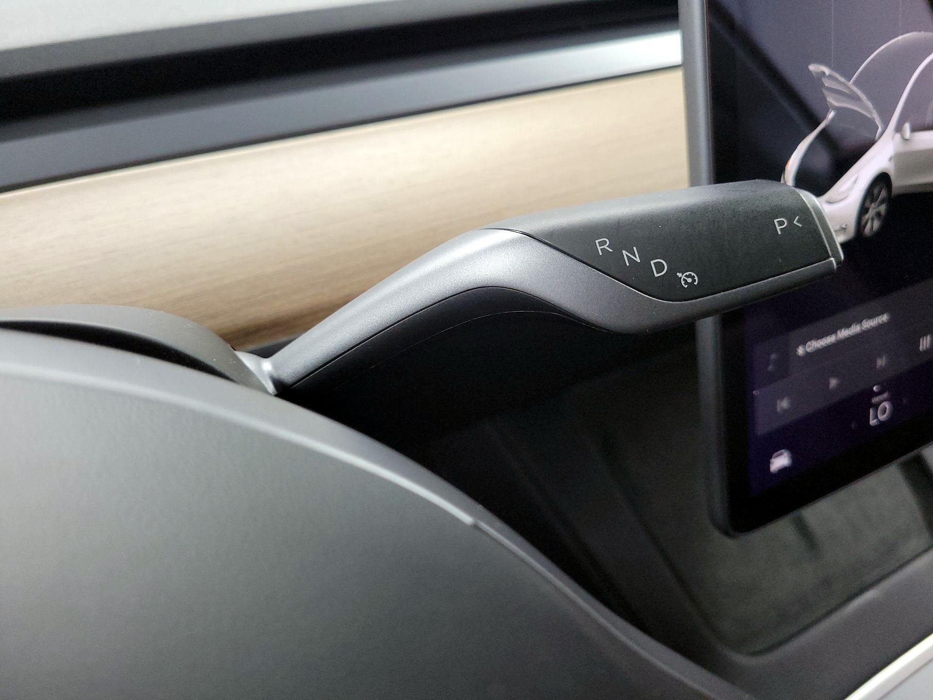 Thumbnail: 2022 Tesla Model Y - 16