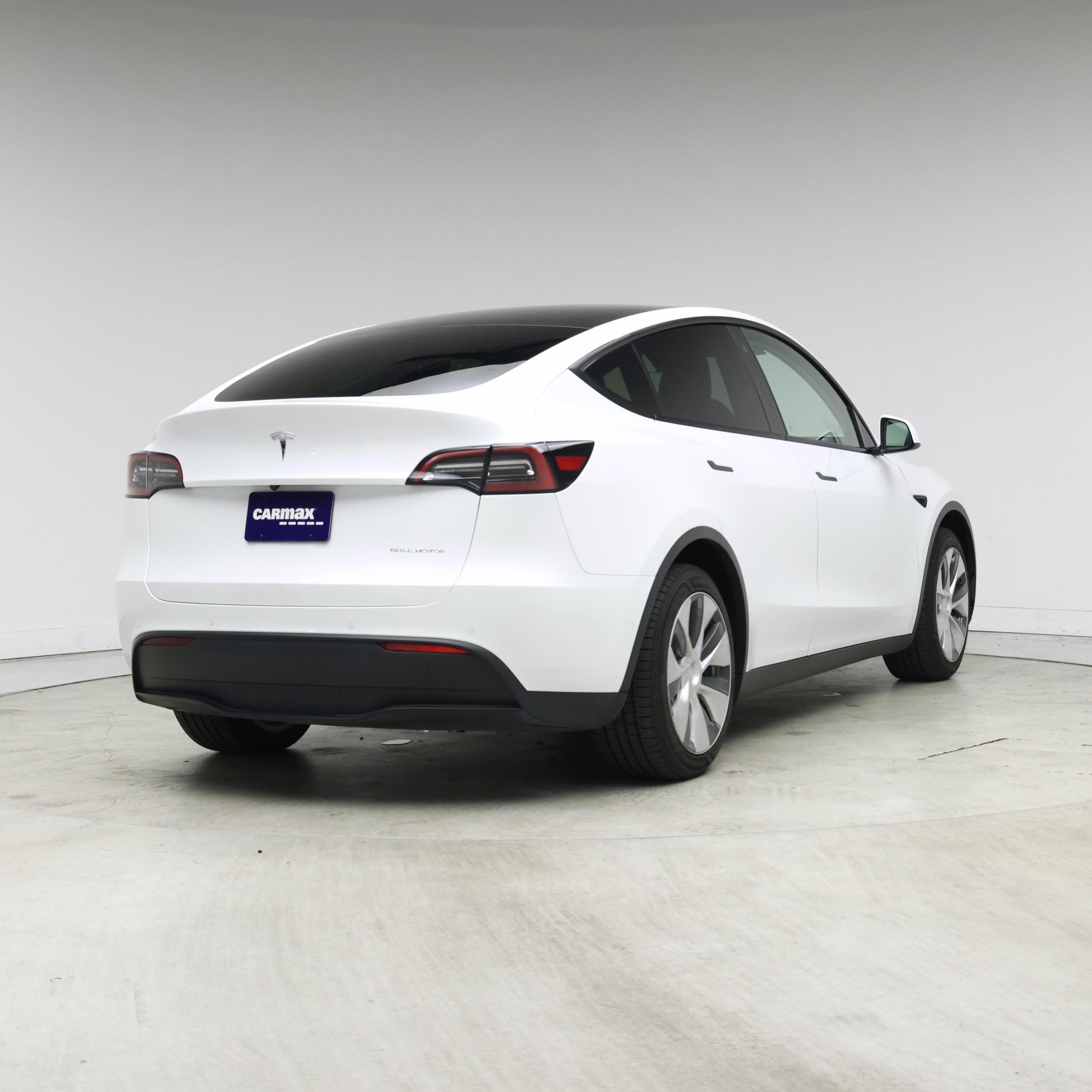 Thumbnail: 2022 Tesla Model Y - 8