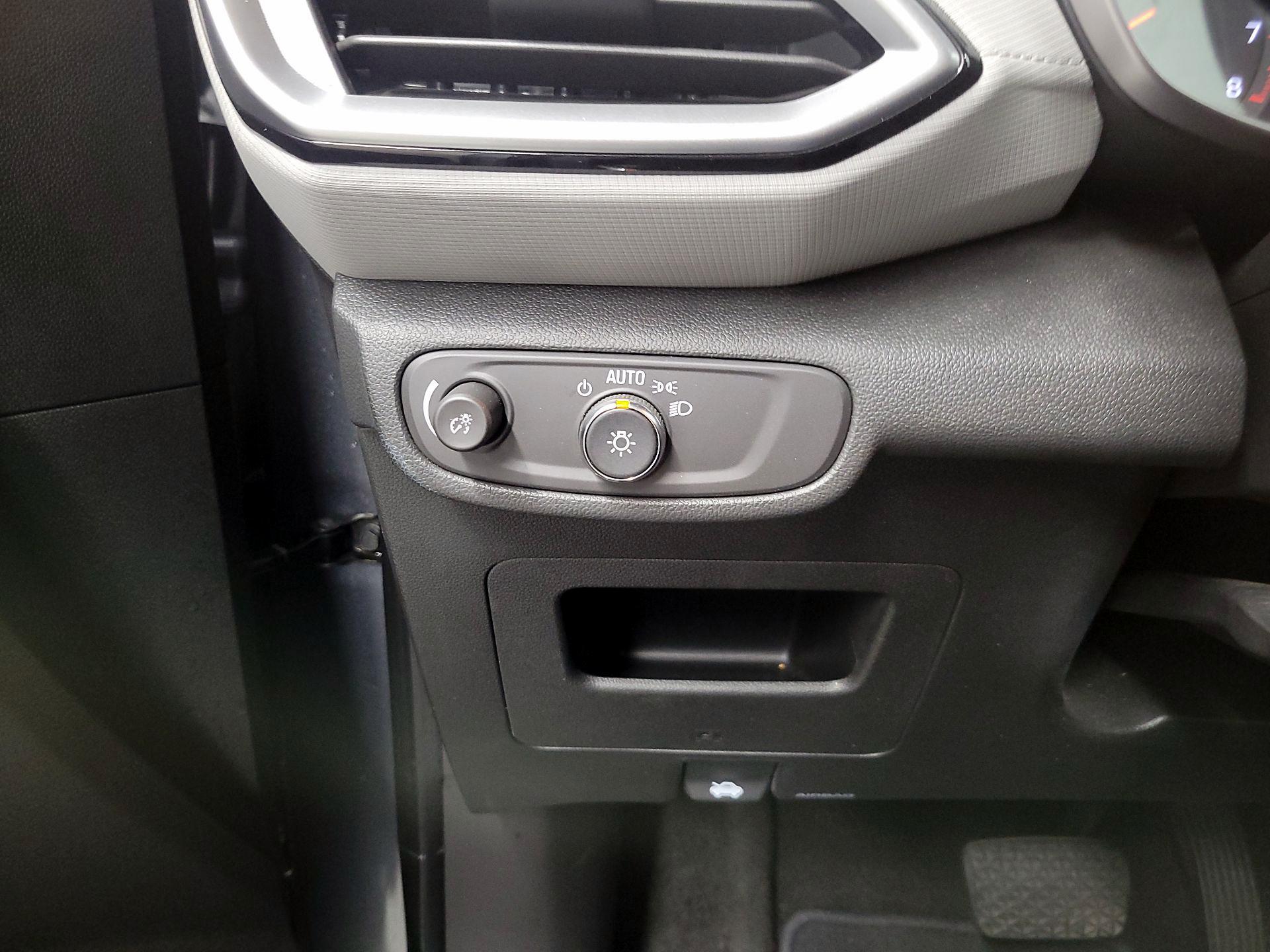 Thumbnail: 2021 Chevrolet TrailBlazer - 13