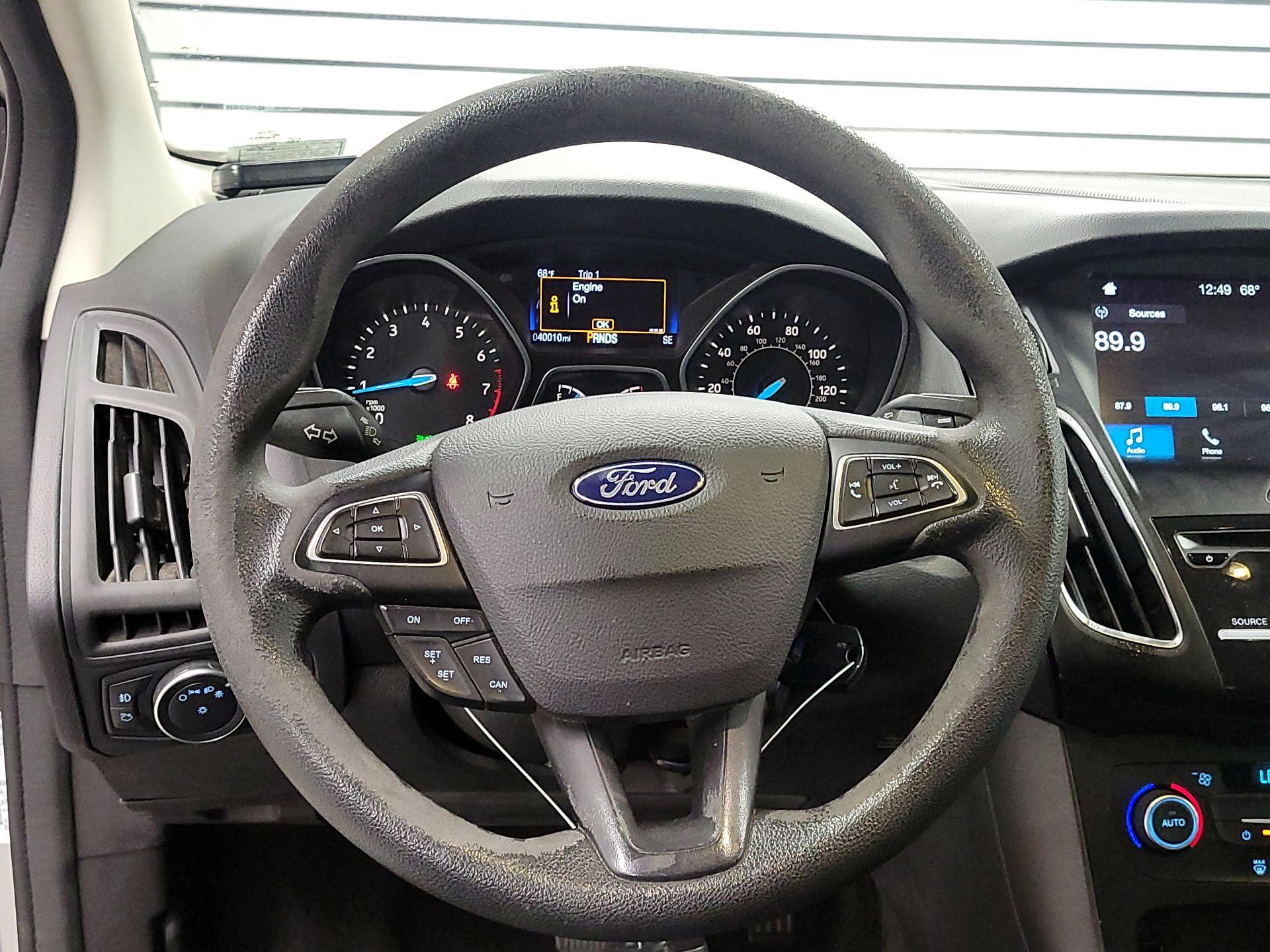 Thumbnail: 2017 Ford Focus - 10