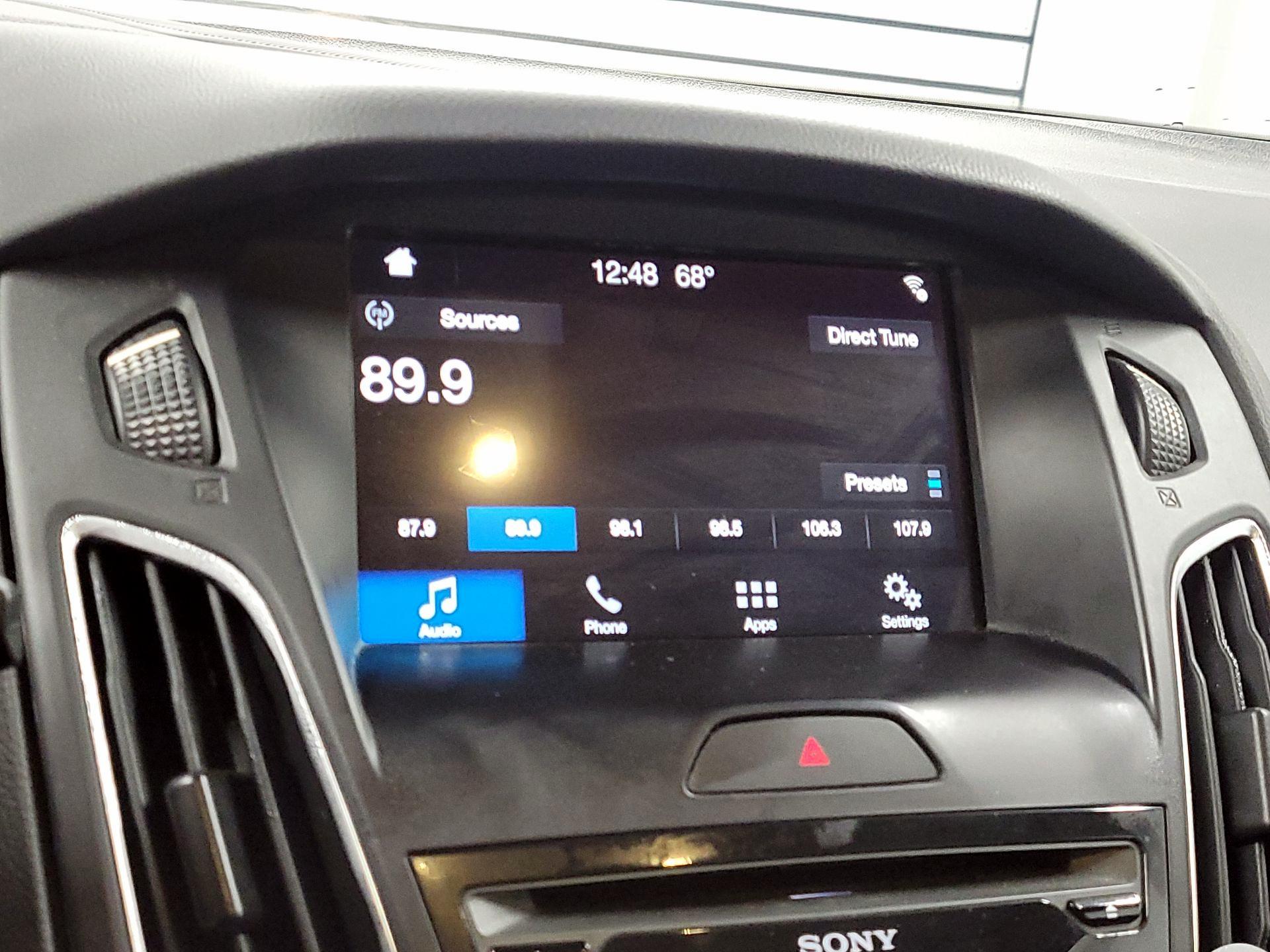 Thumbnail: 2017 Ford Focus - 15