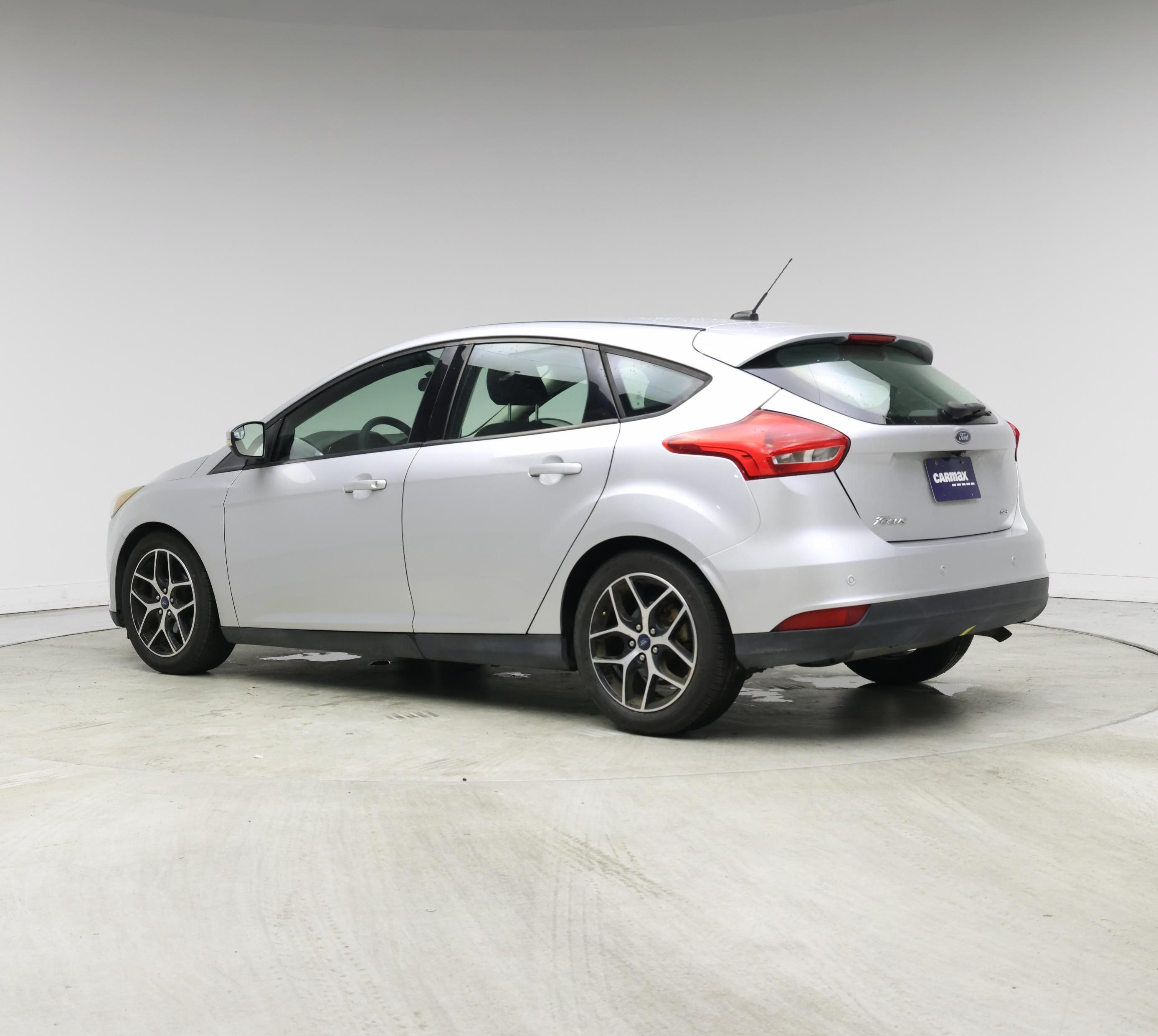 Thumbnail: 2017 Ford Focus - 2