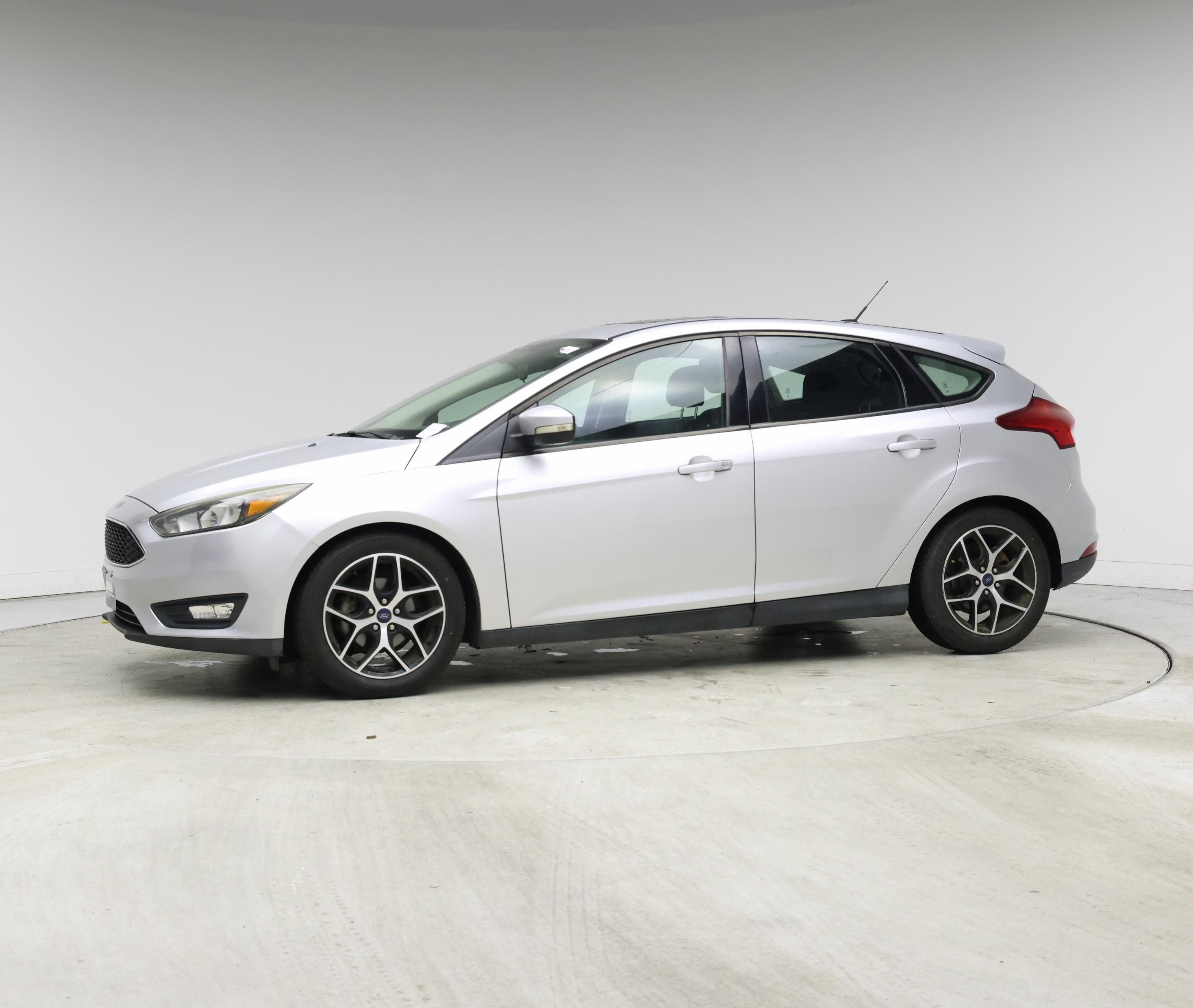 Thumbnail: 2017 Ford Focus - 3