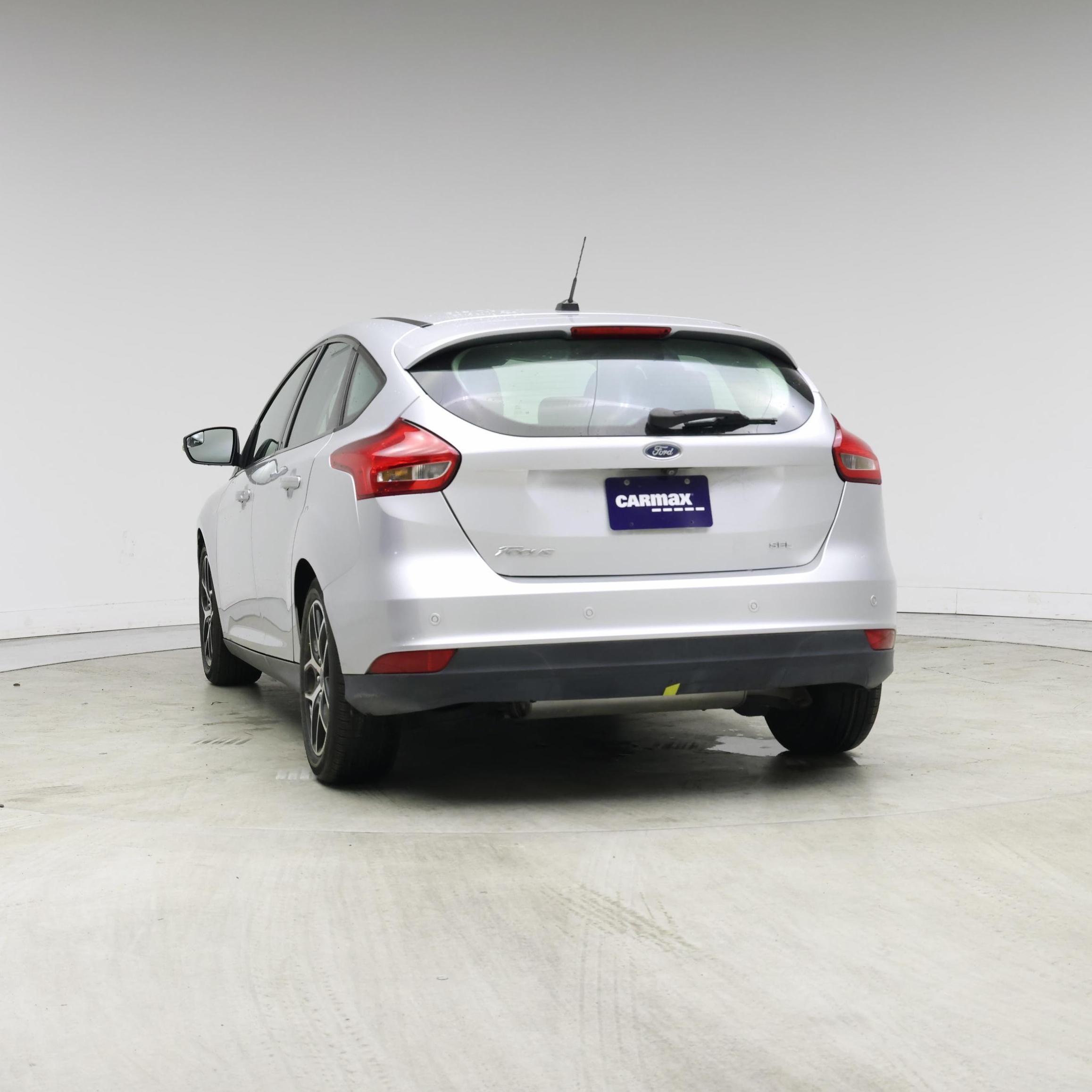 Thumbnail: 2017 Ford Focus - 6