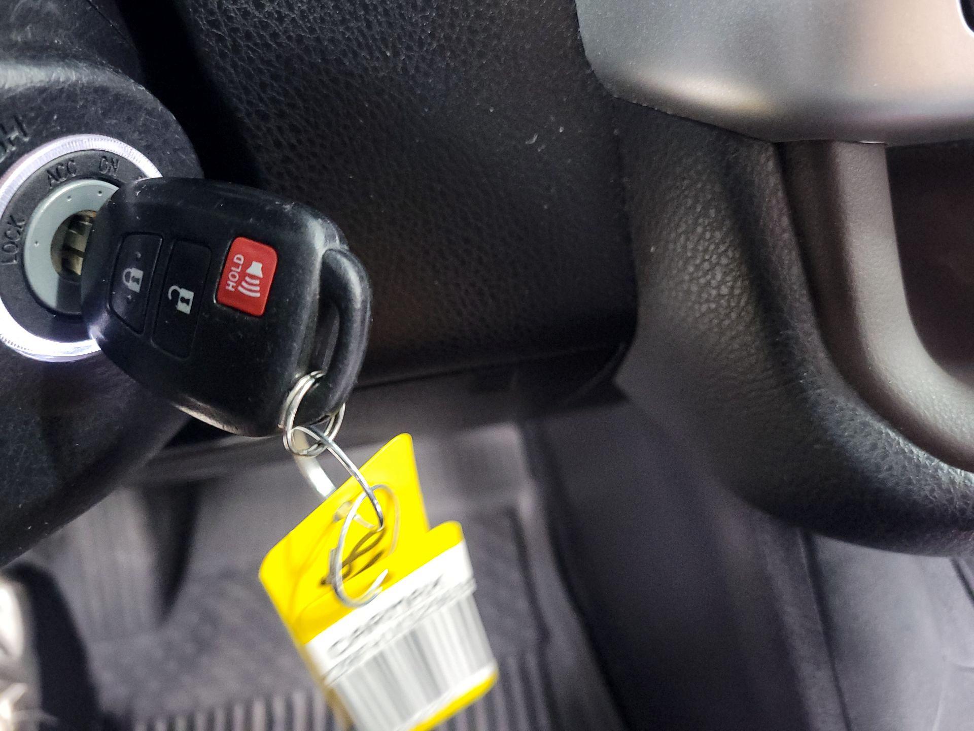 Thumbnail: 2019 Toyota Highlander - 20