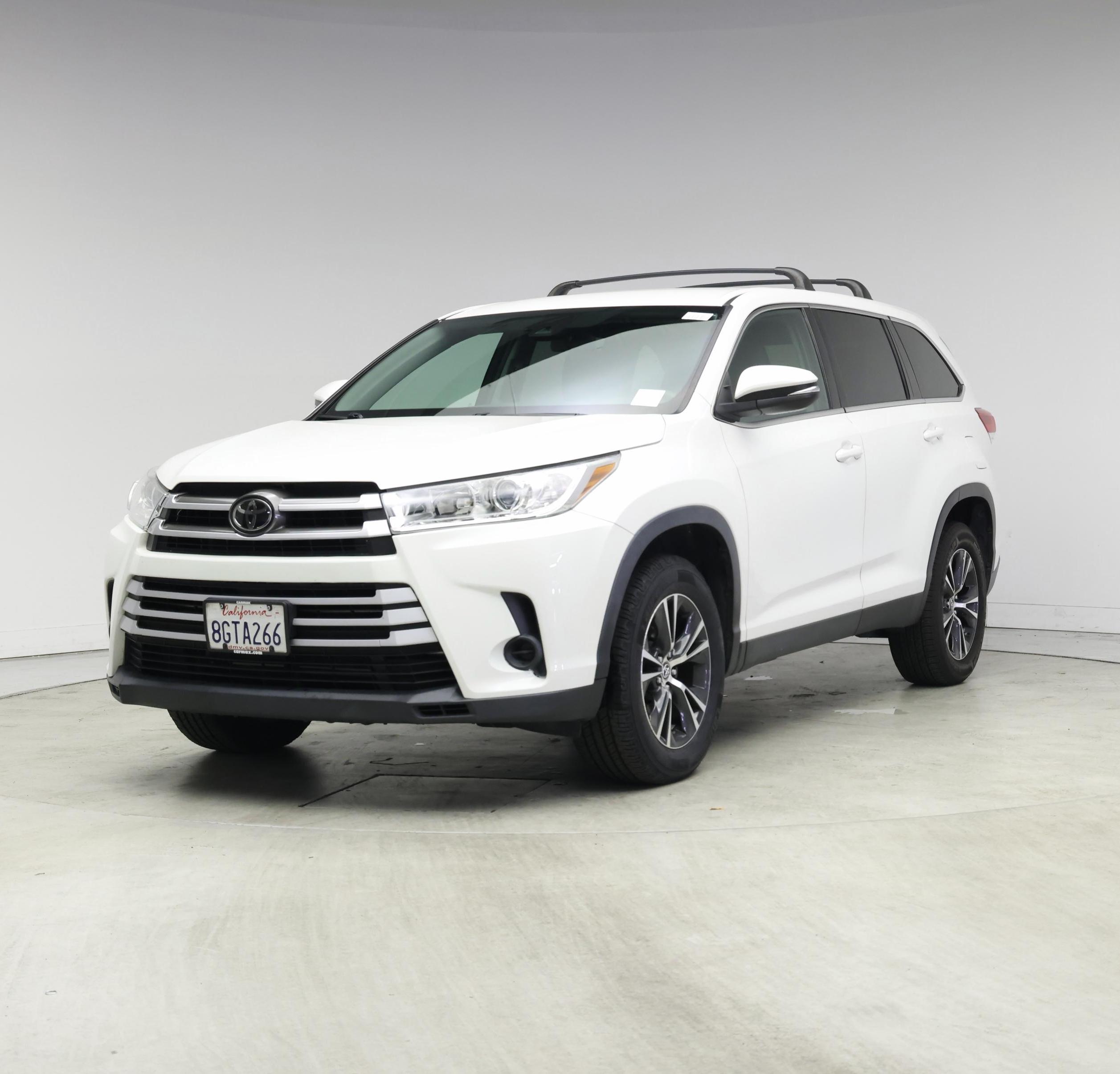 Thumbnail: 2019 Toyota Highlander - 4