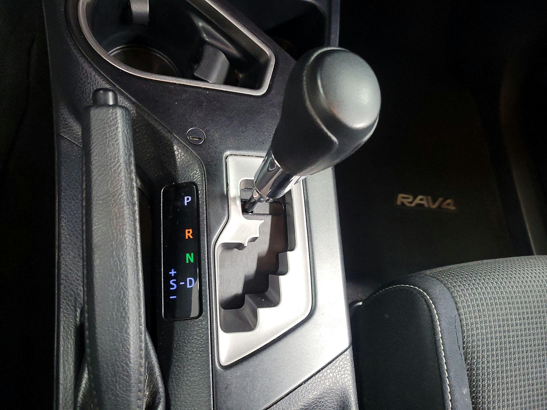 Thumbnail: 2016 Toyota RAV4 - 16