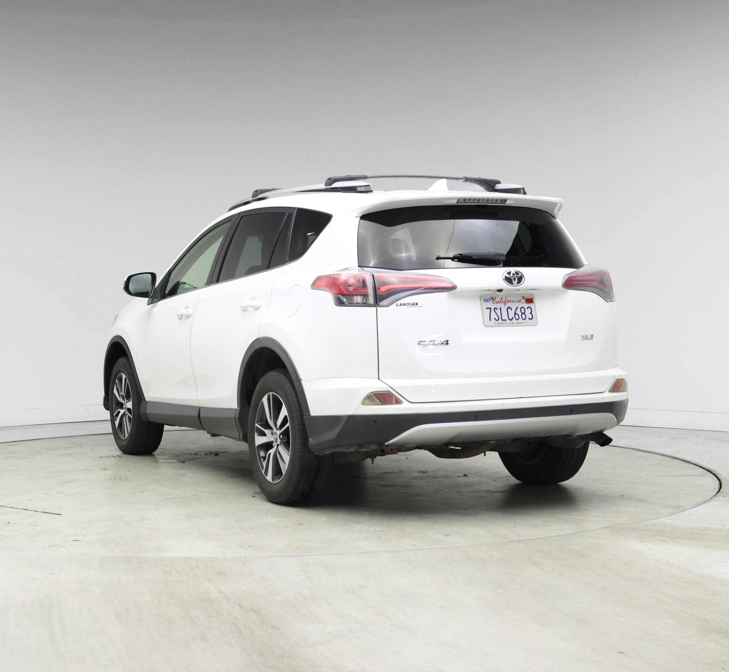 Thumbnail: 2016 Toyota RAV4 - 2