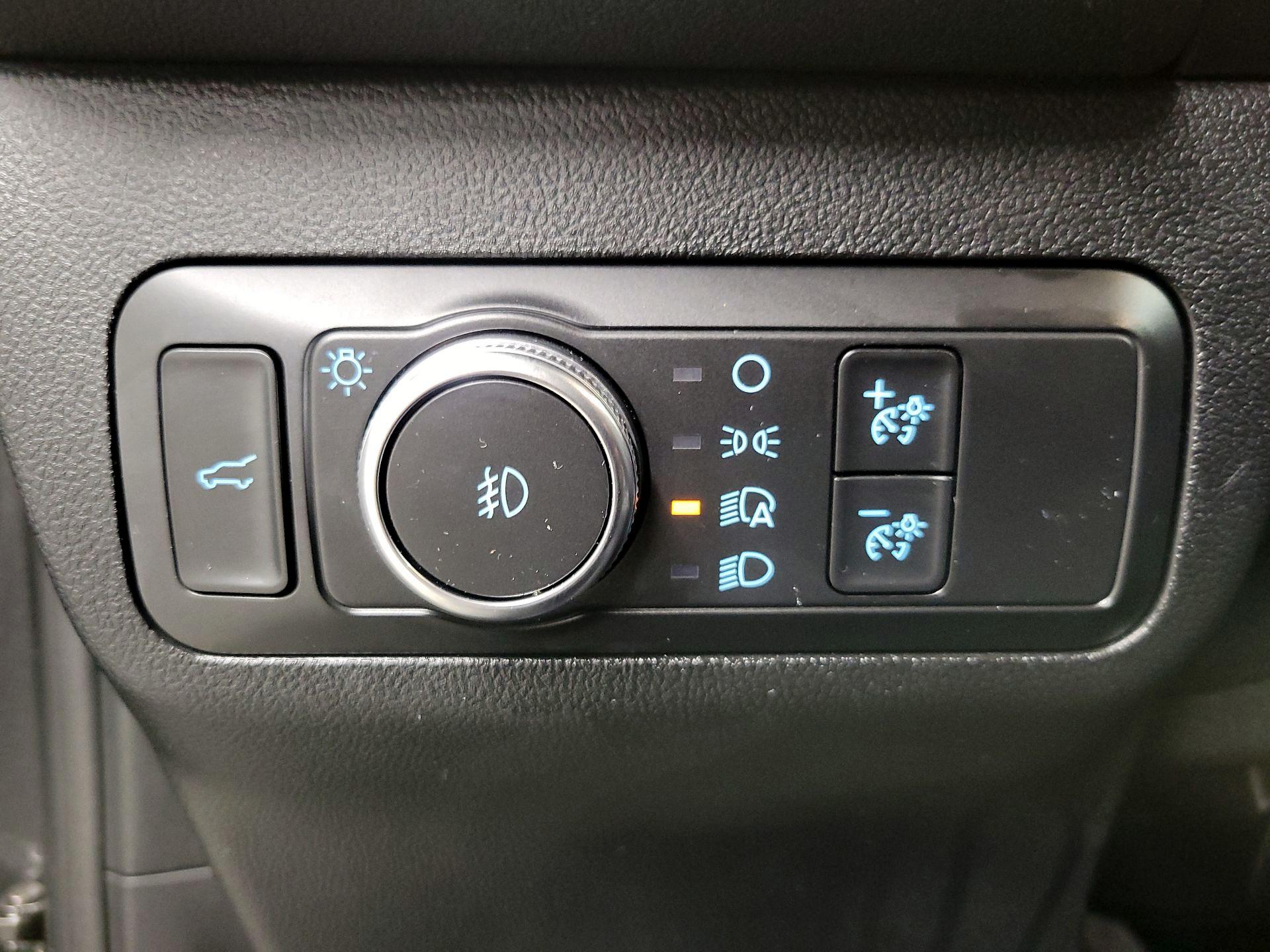 Thumbnail: 2020 Ford Escape - 13