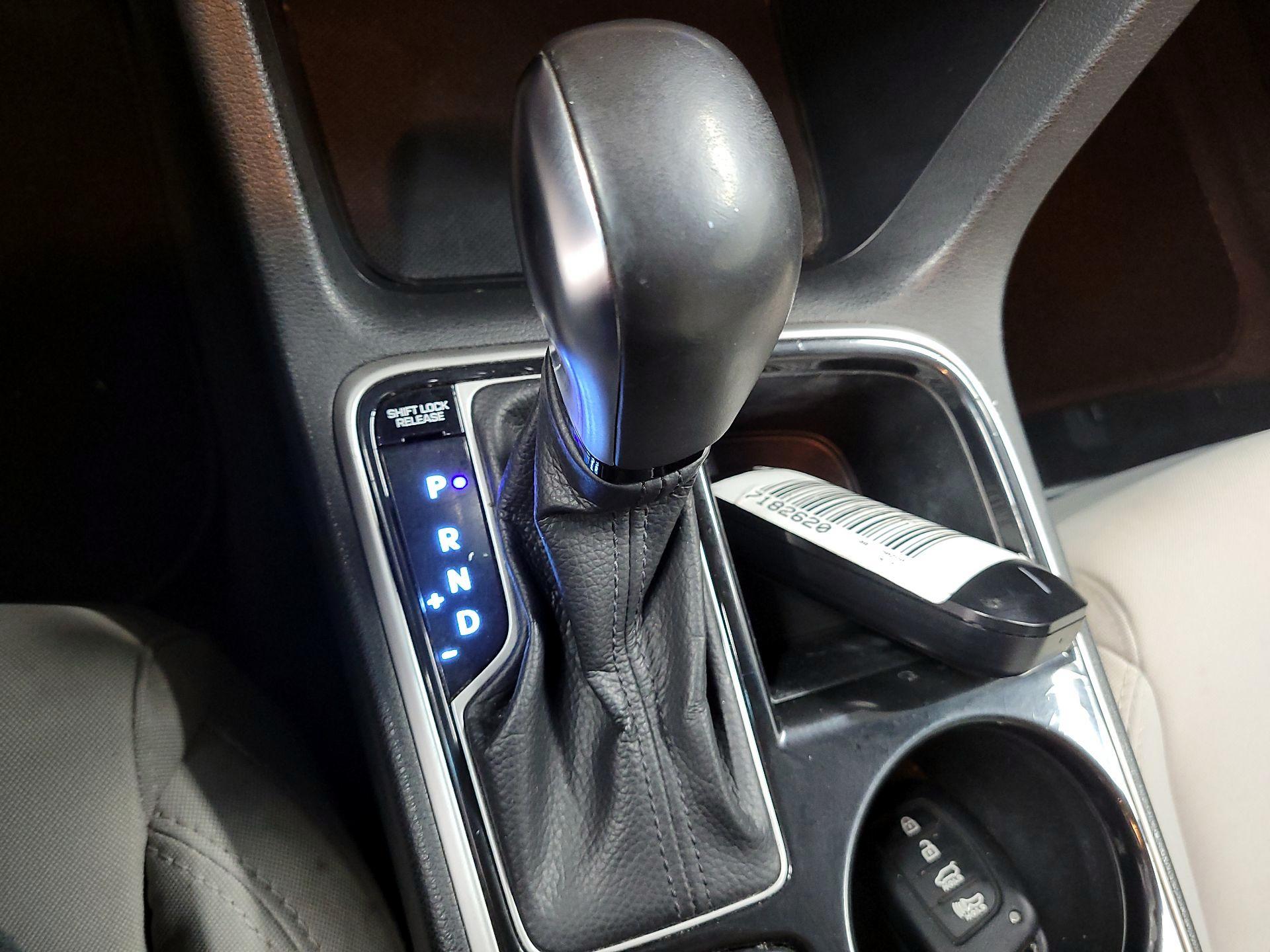 Thumbnail: 2018 Hyundai Sonata - 17