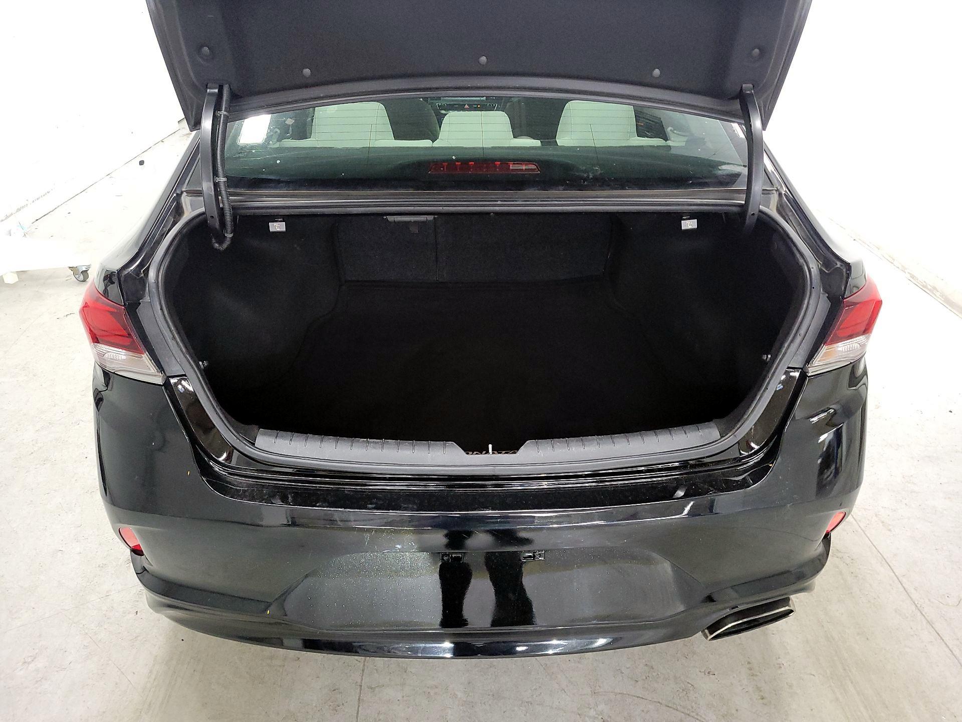 Thumbnail: 2018 Hyundai Sonata - 20