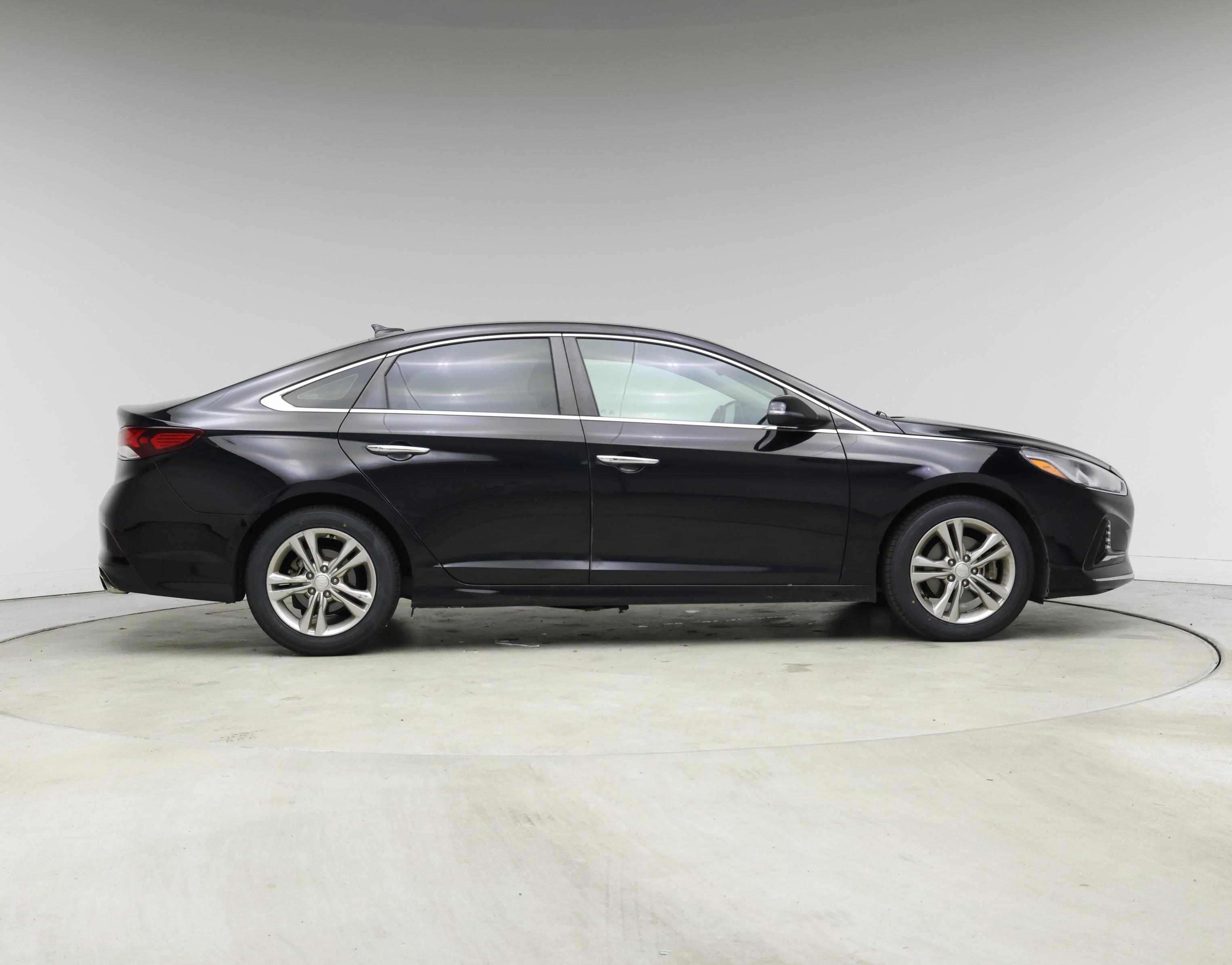 Thumbnail: 2018 Hyundai Sonata - 7