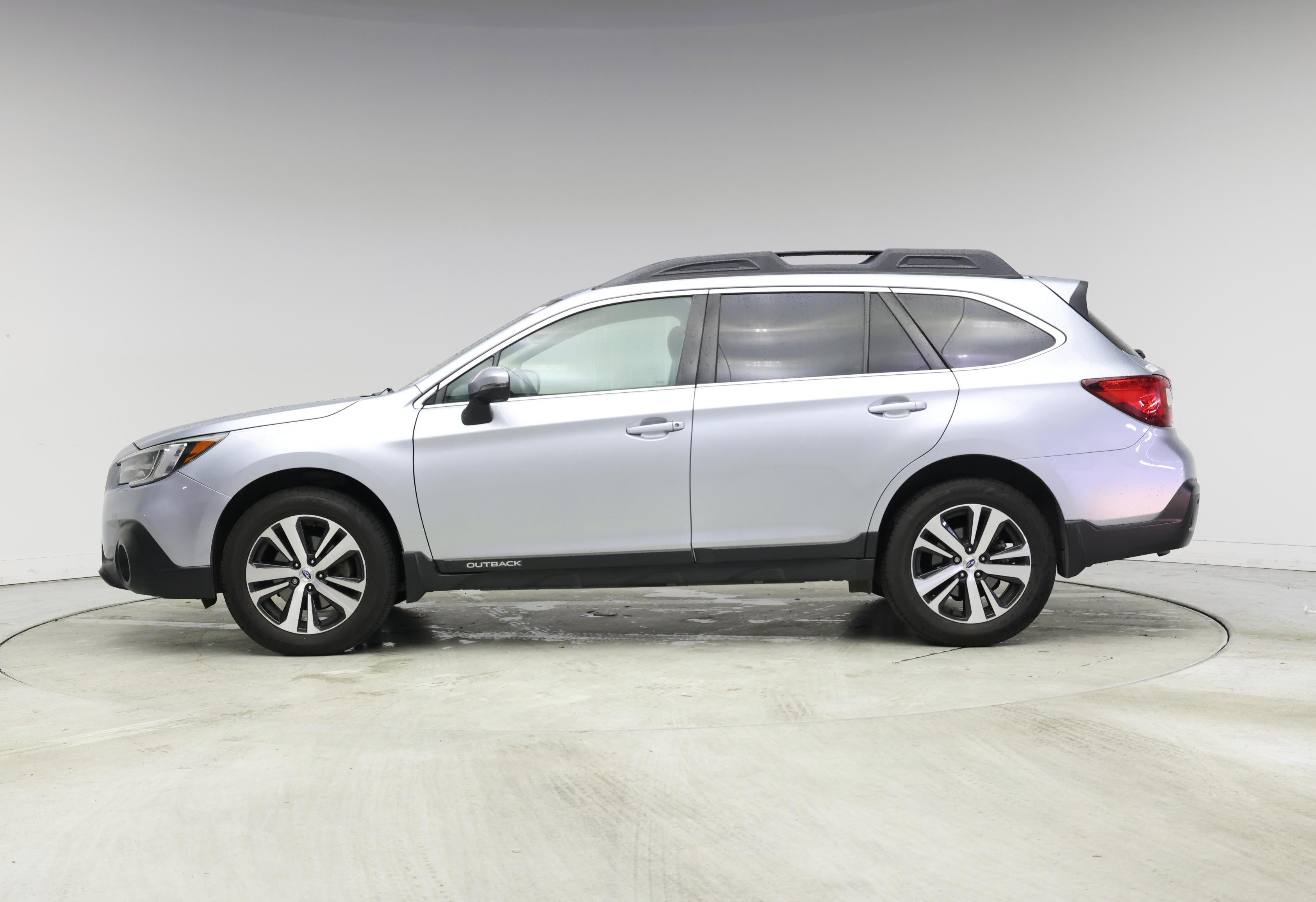 Thumbnail: 2018 Subaru Outback - 3