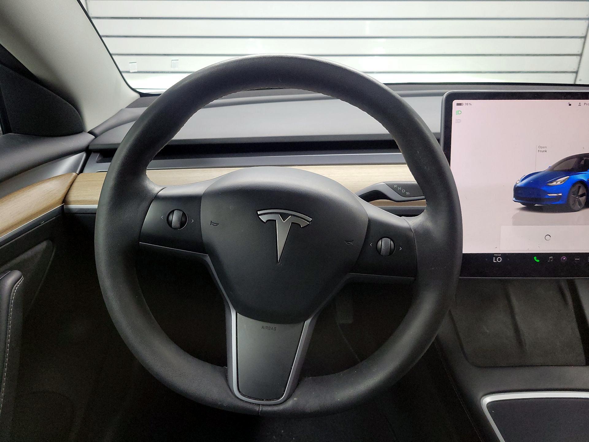 Thumbnail: 2023 Tesla Model 3 - 10