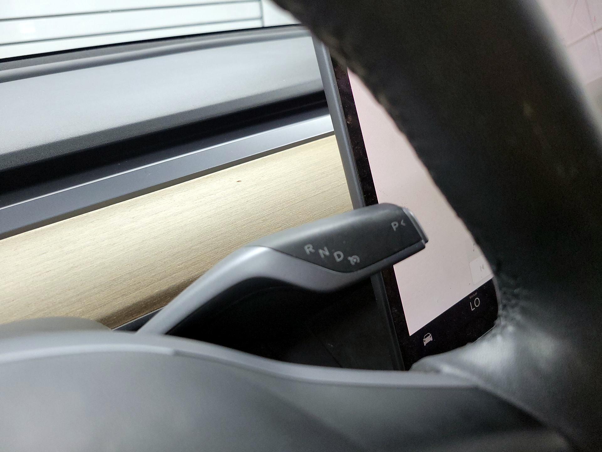 Thumbnail: 2023 Tesla Model 3 - 17