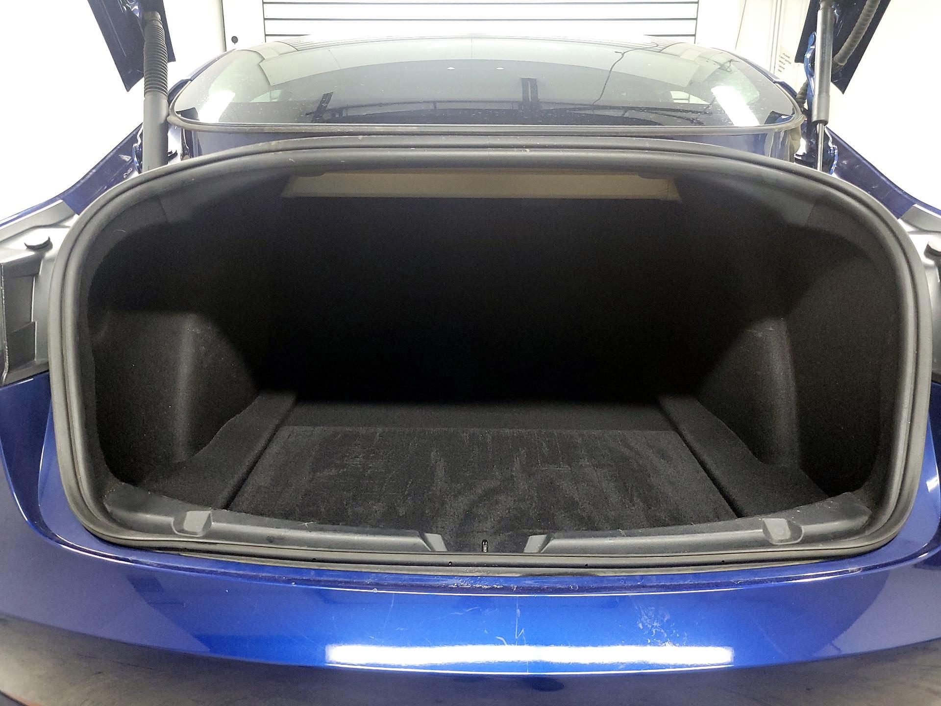 Thumbnail: 2023 Tesla Model 3 - 20