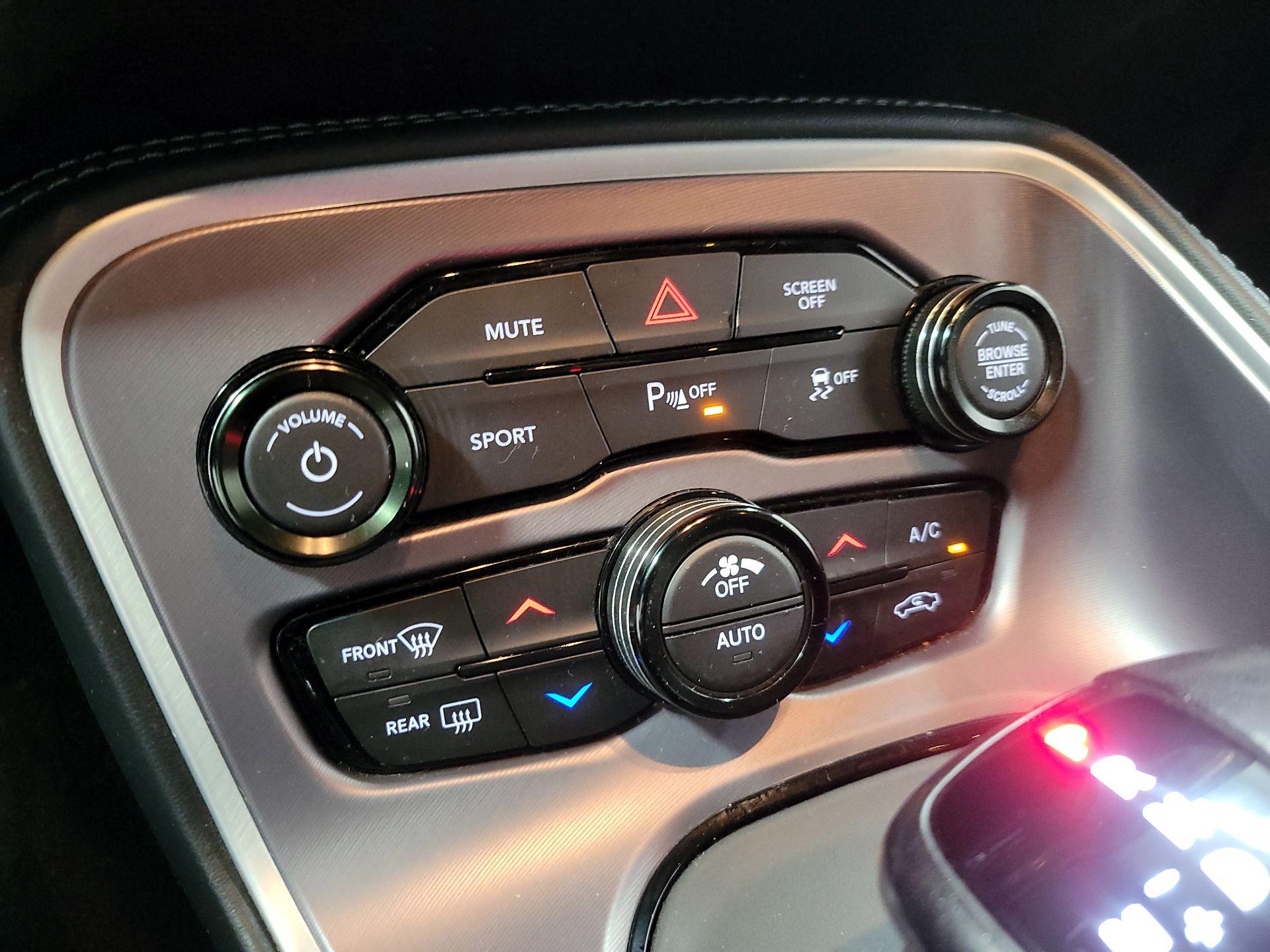 Thumbnail: 2022 Dodge Challenger - 16