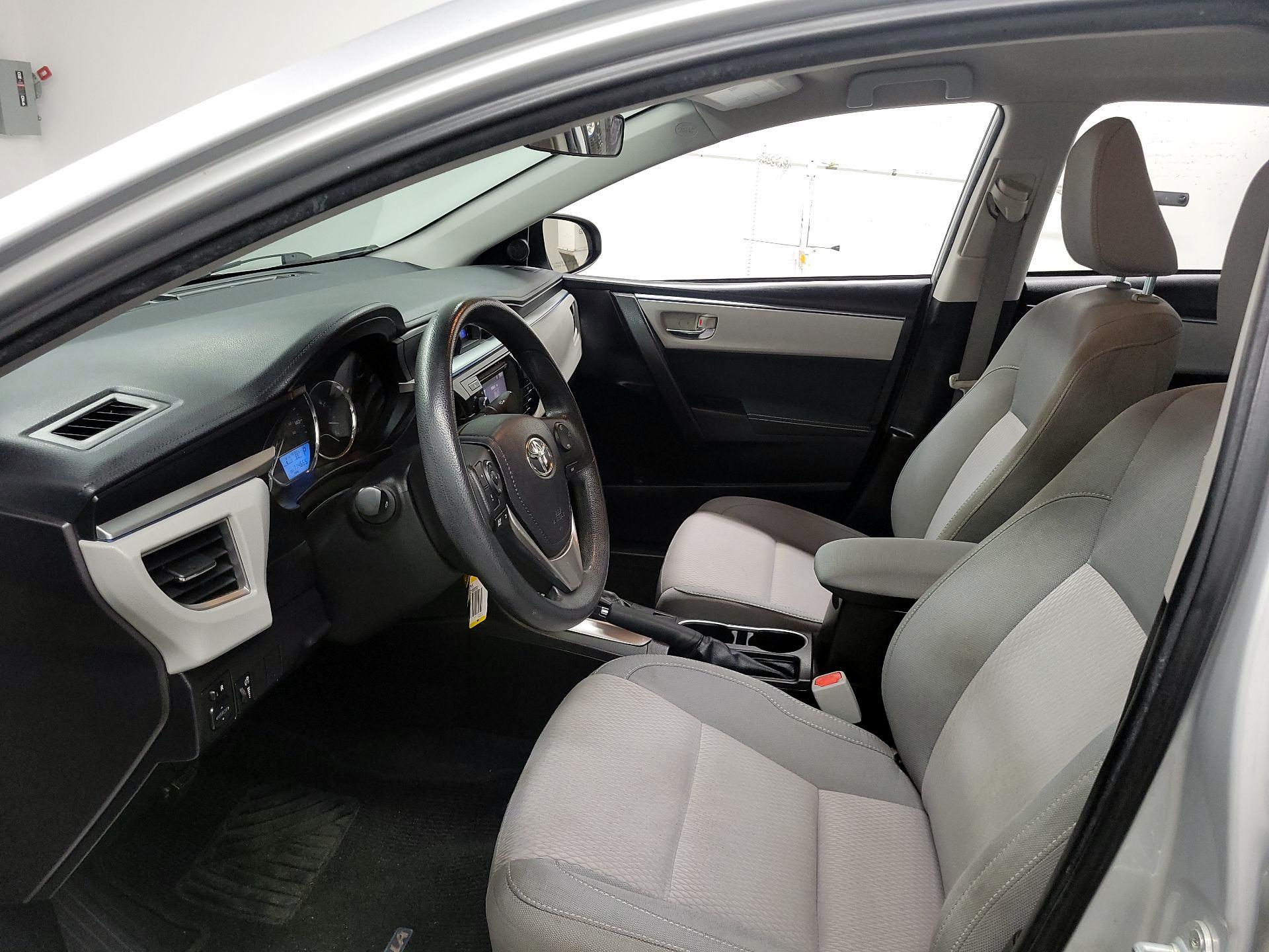 Thumbnail: 2015 Toyota Corolla - 11