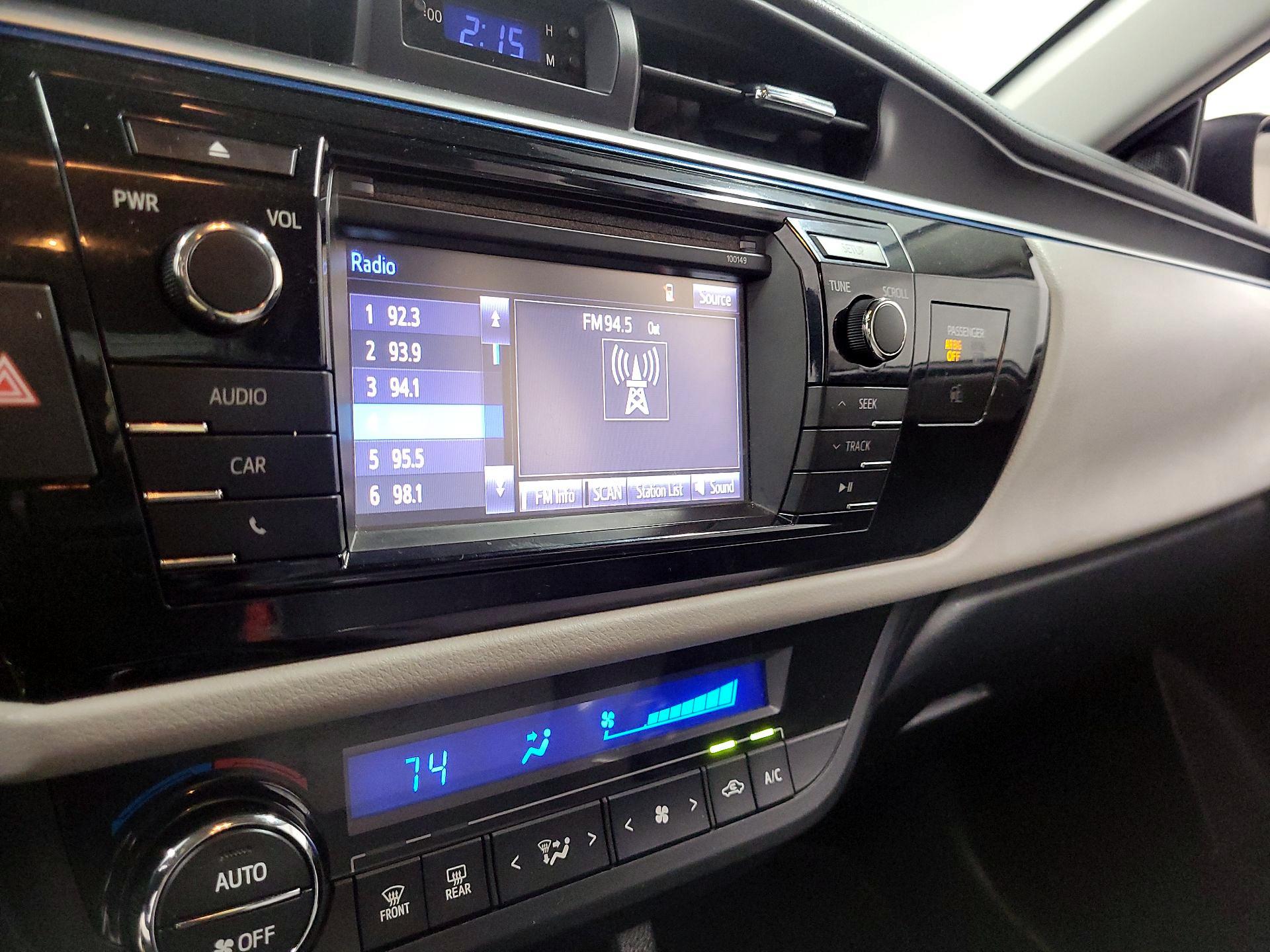 Thumbnail: 2015 Toyota Corolla - 15