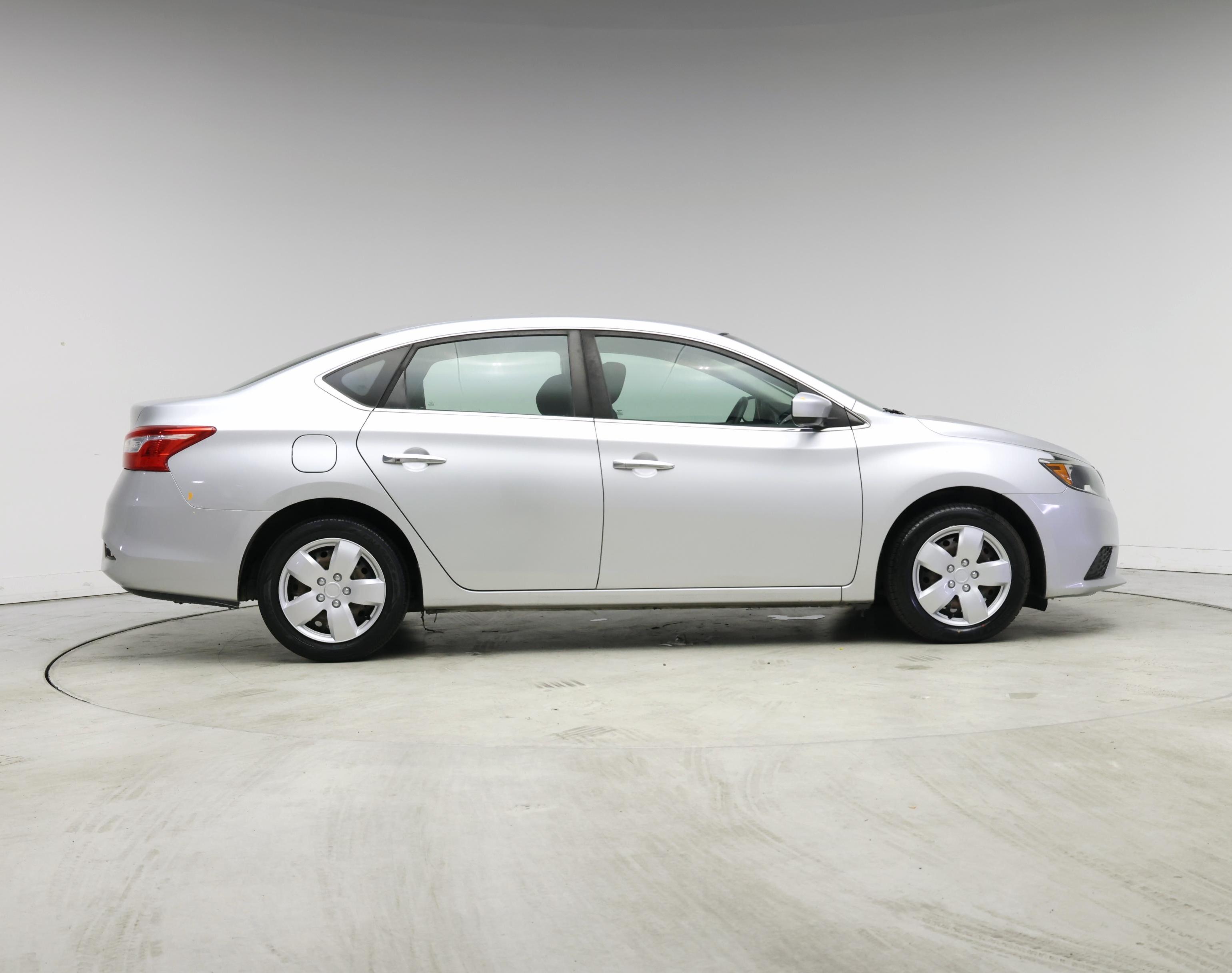 Thumbnail: 2017 Nissan Sentra - 7