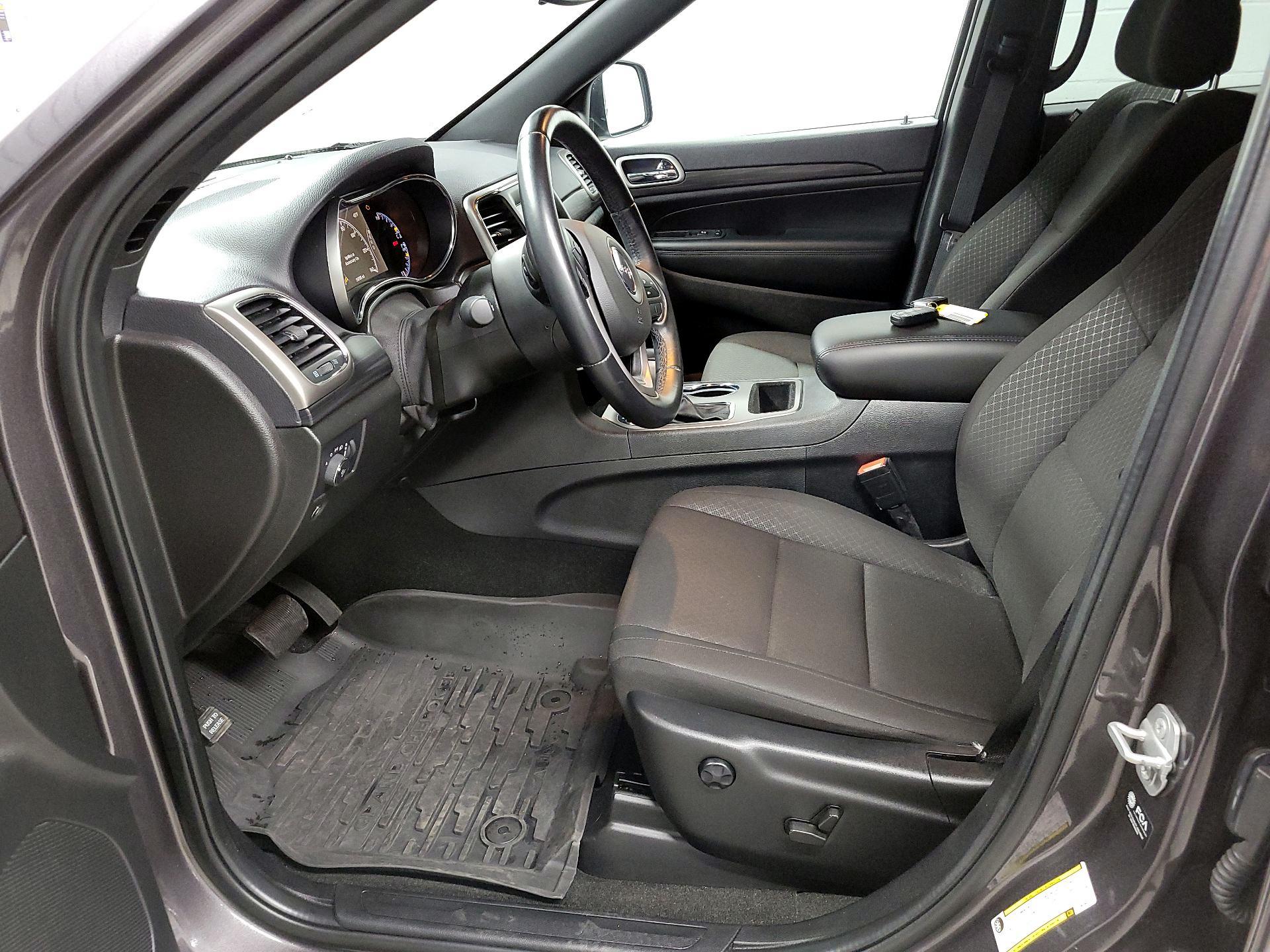 Thumbnail: 2021 Jeep Grand Cherokee - 11