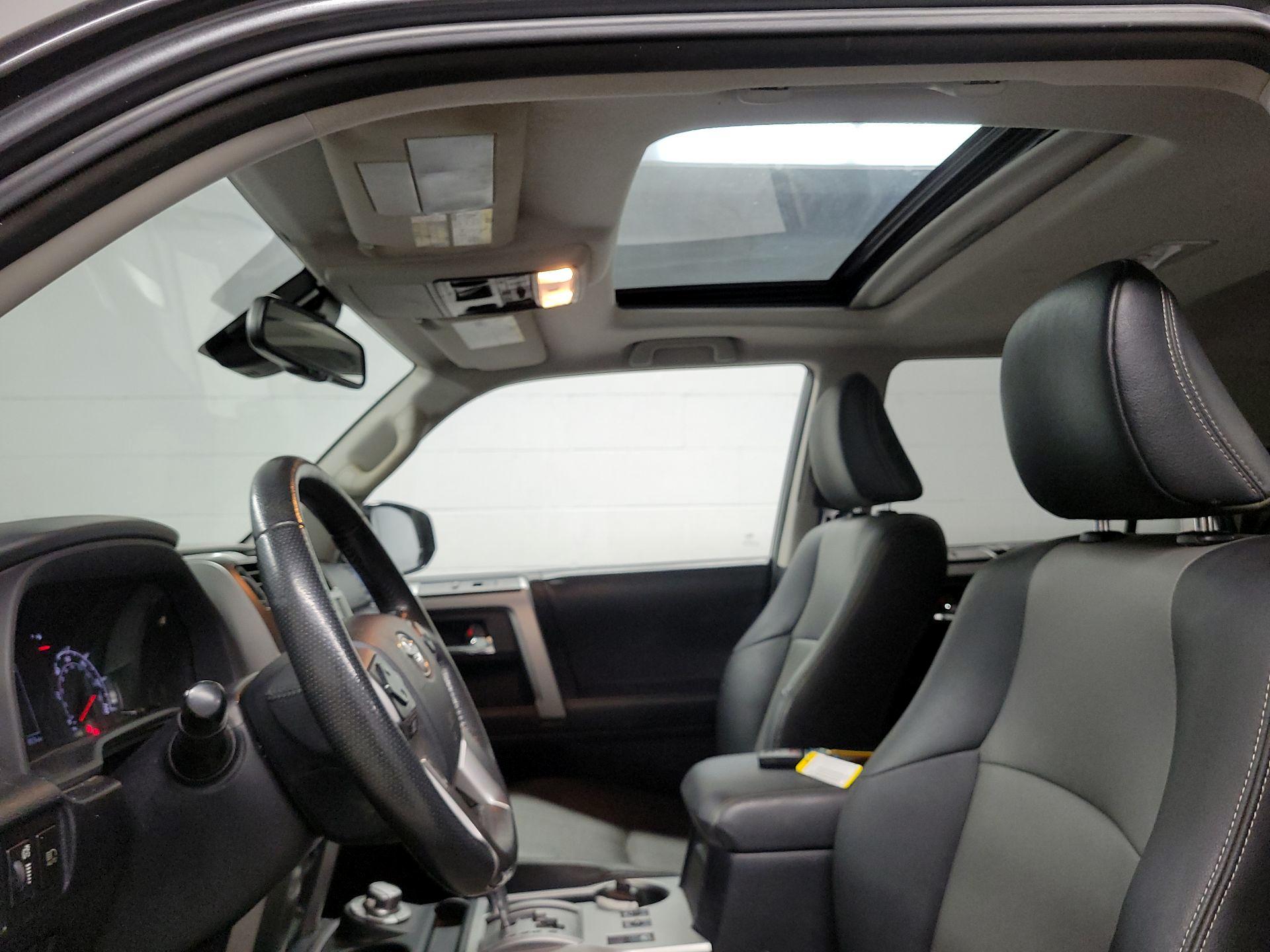 Thumbnail: 2021 Toyota 4Runner - 20