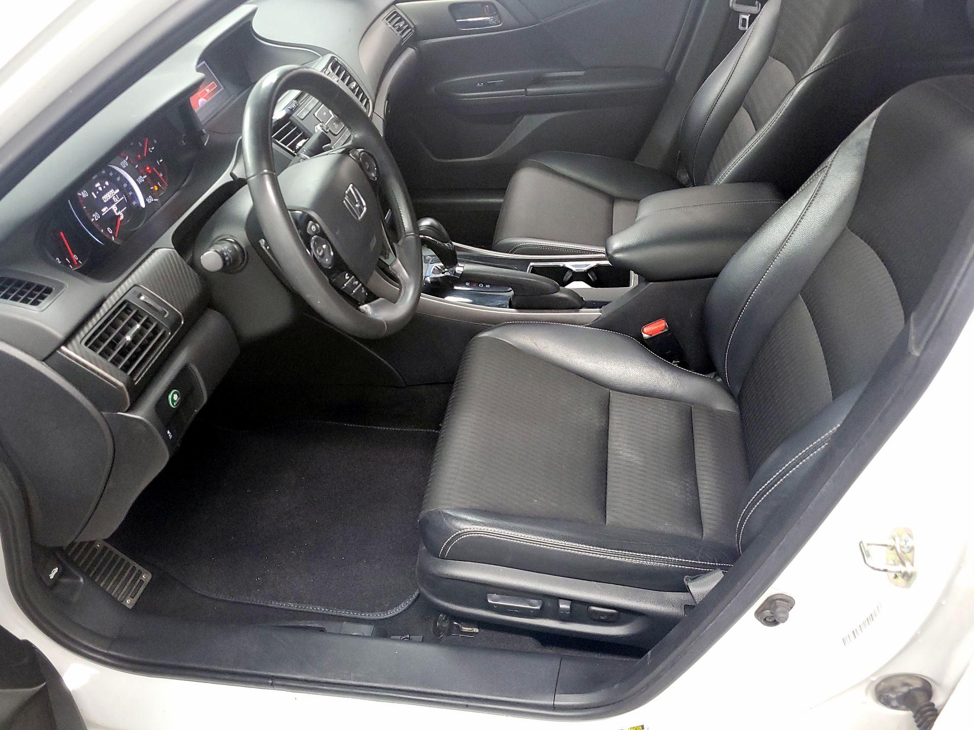 Thumbnail: 2016 Honda Accord - 11