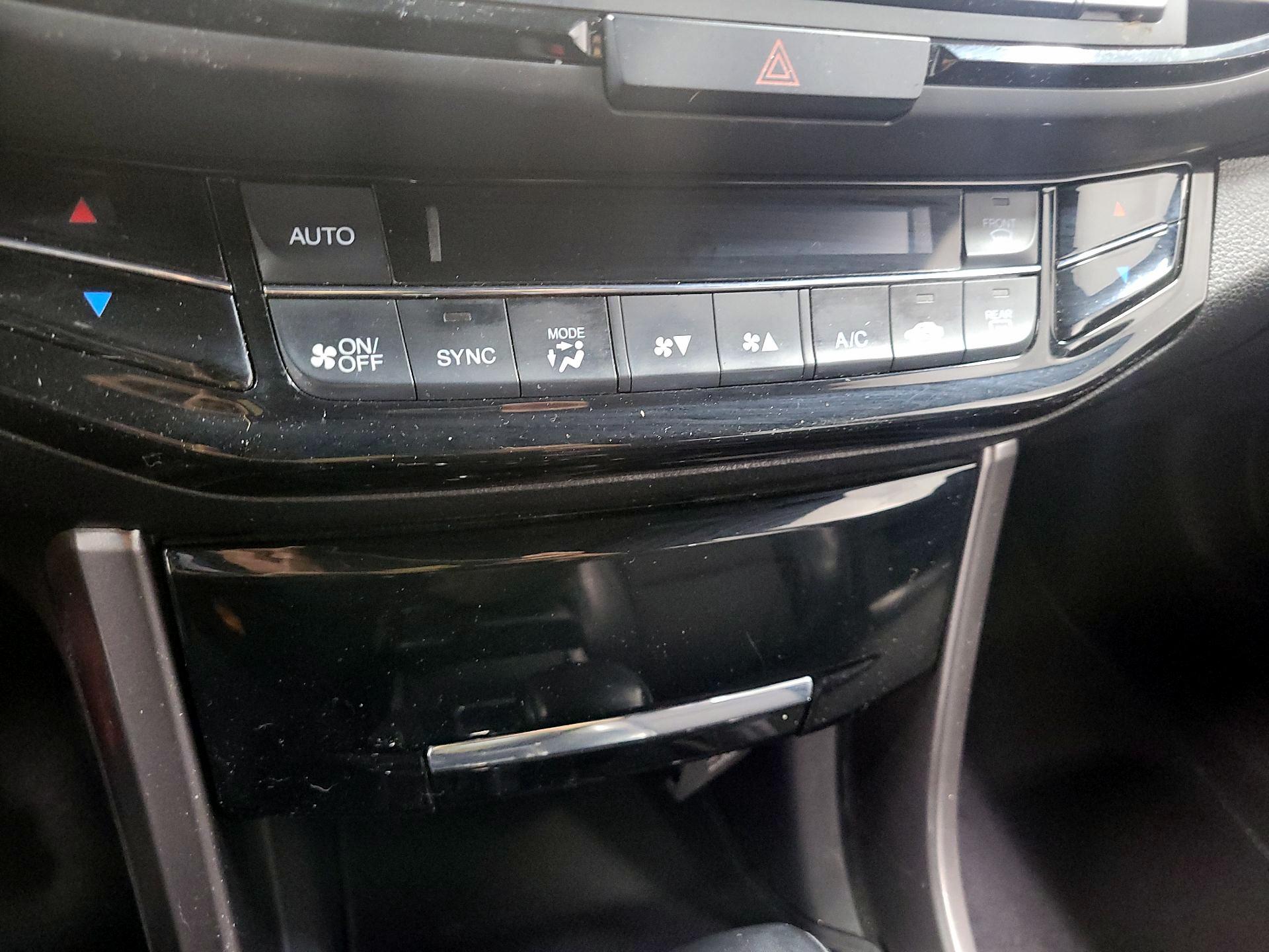 Thumbnail: 2016 Honda Accord - 14