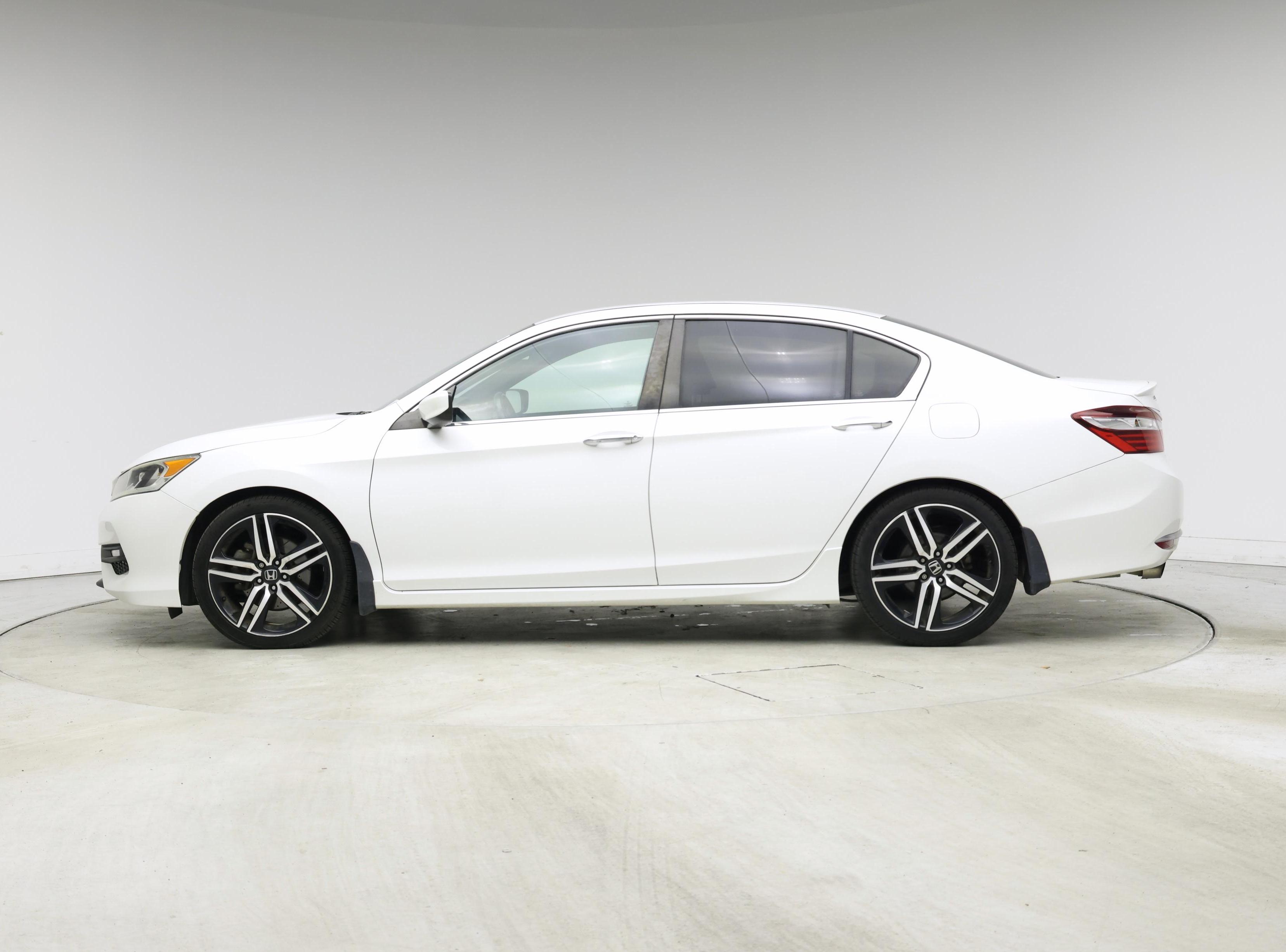 Thumbnail: 2016 Honda Accord - 3