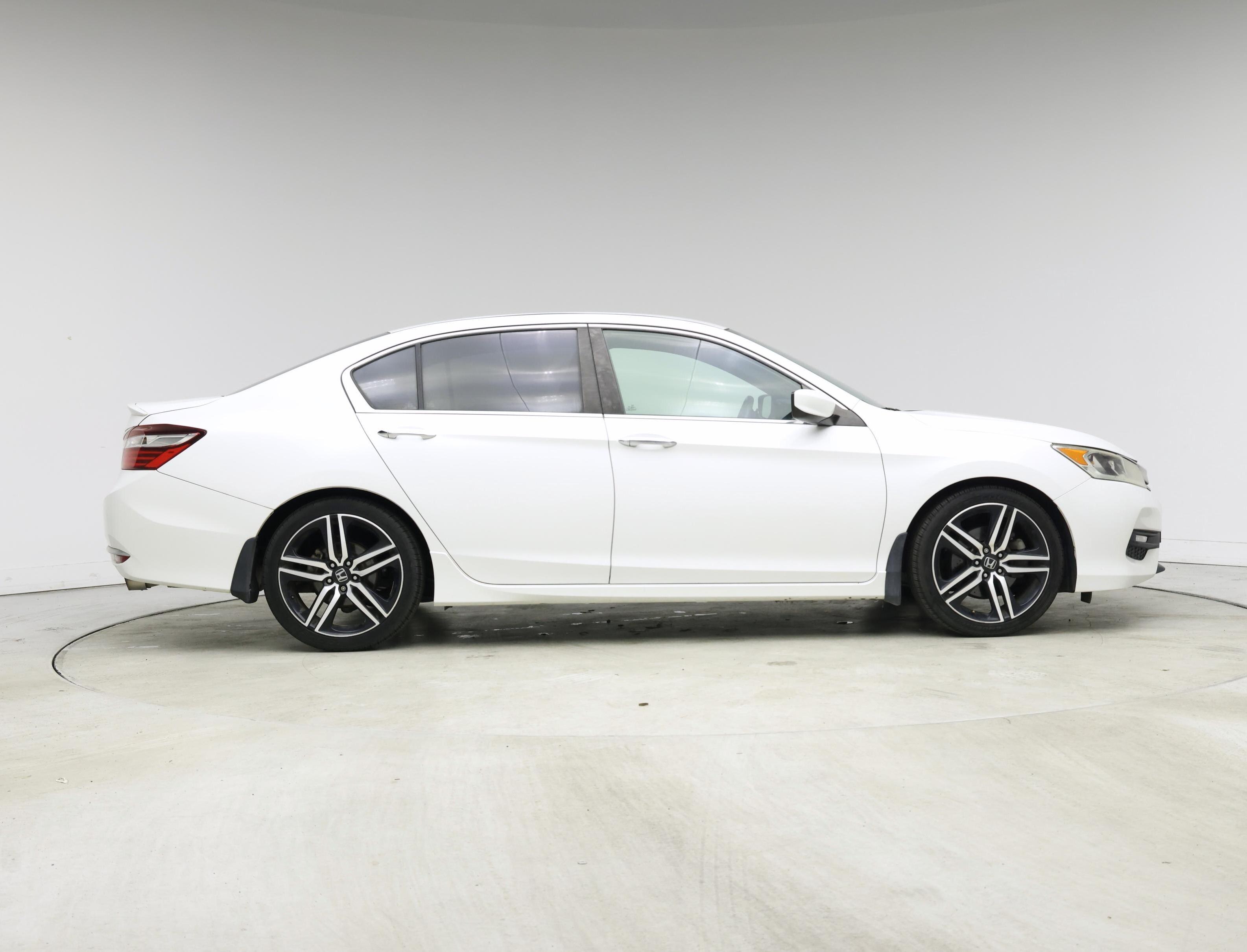 Thumbnail: 2016 Honda Accord - 7