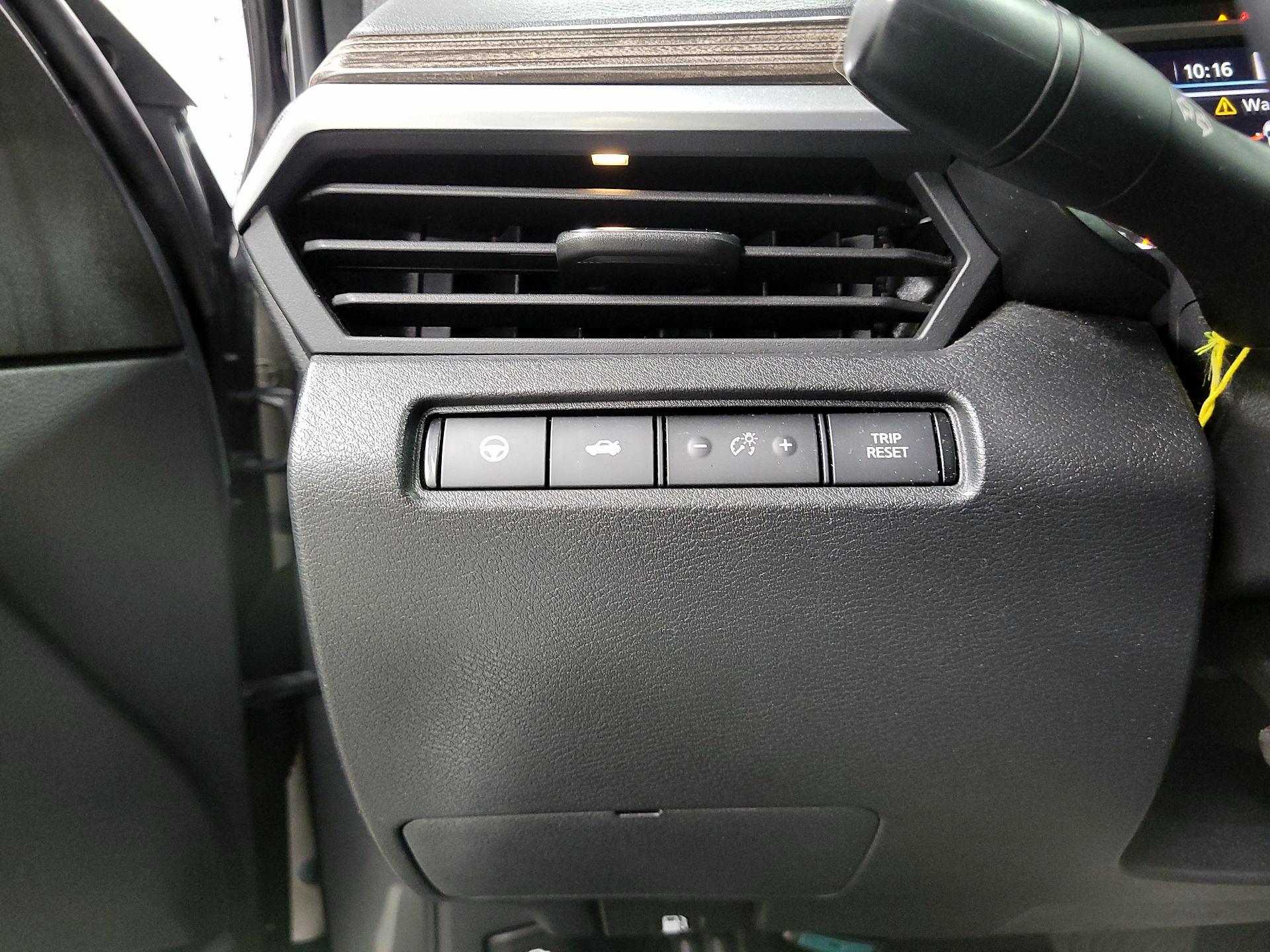 Thumbnail: 2019 Nissan Altima - 13