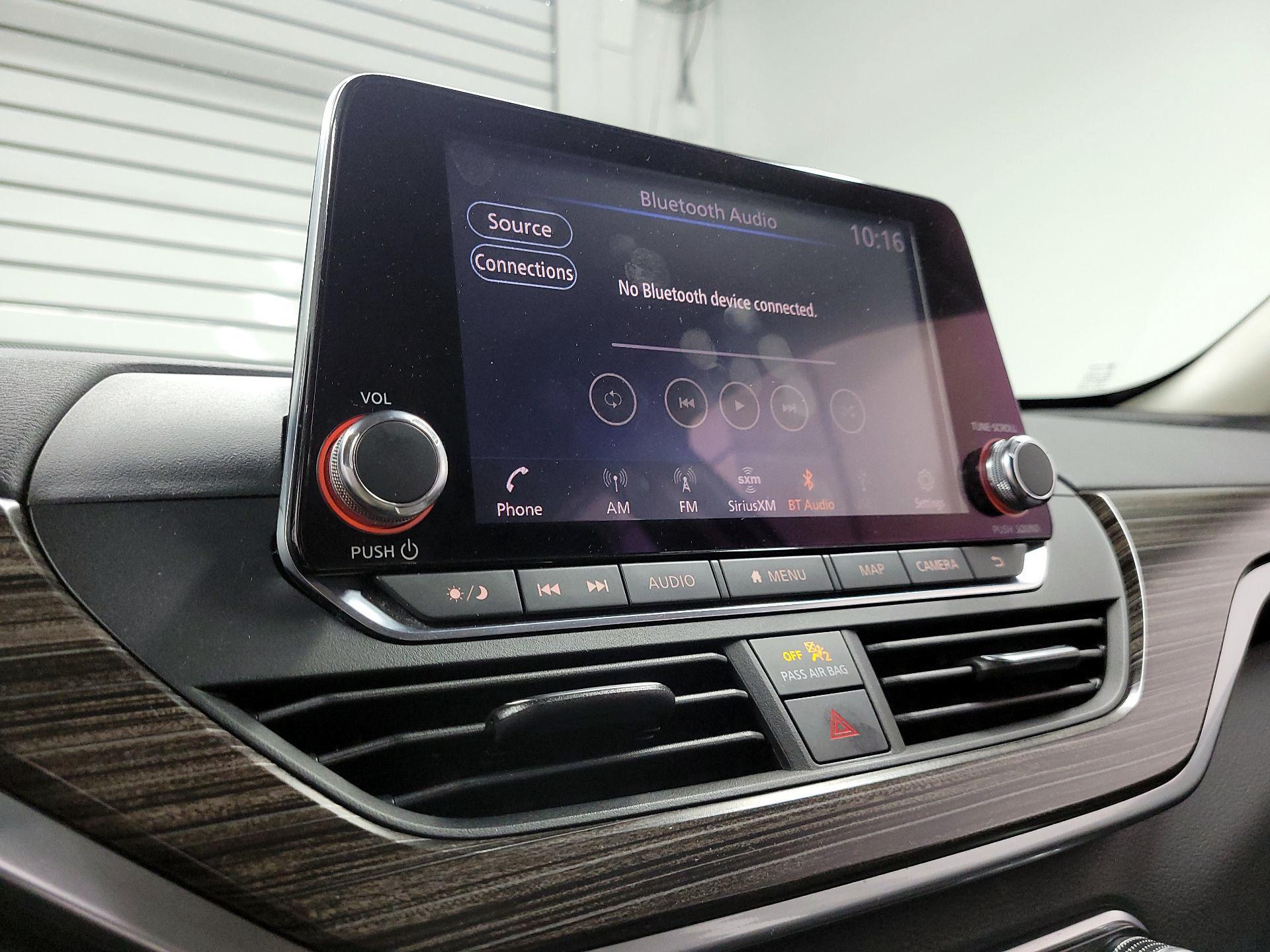 Thumbnail: 2019 Nissan Altima - 16