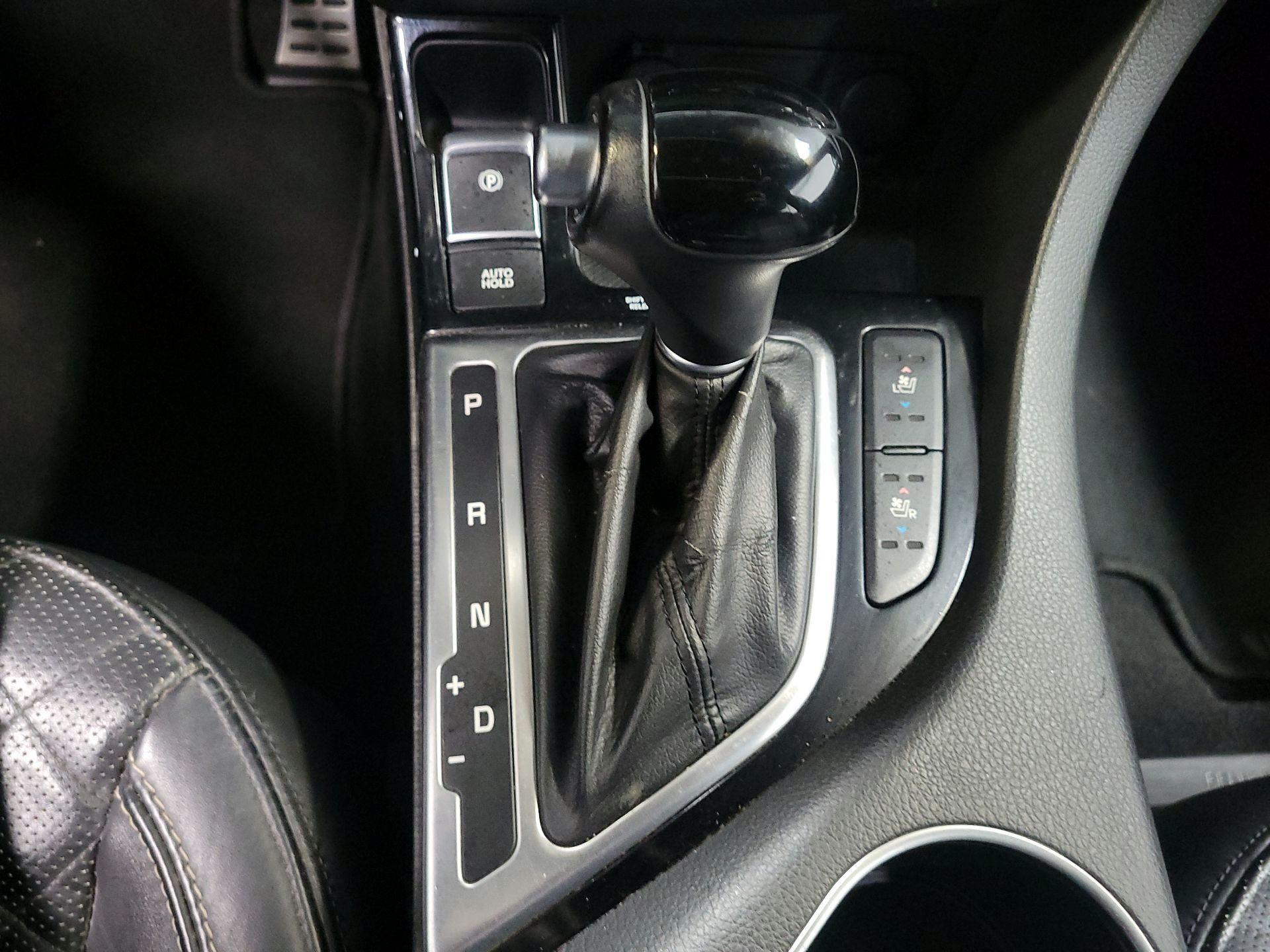 Thumbnail: 2014 Kia Optima - 17