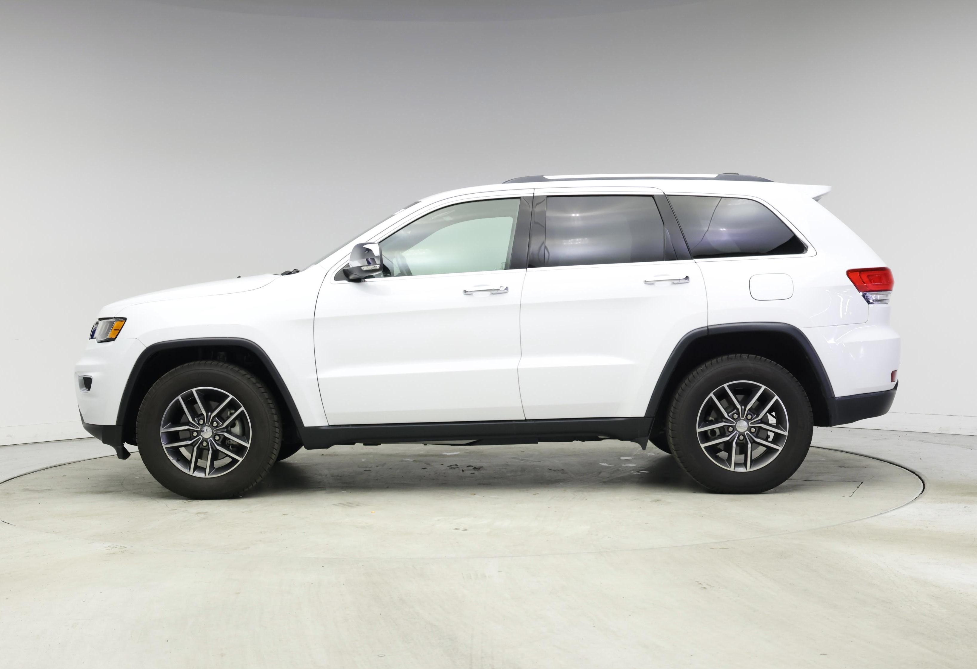 Thumbnail: 2017 Jeep Grand Cherokee - 3
