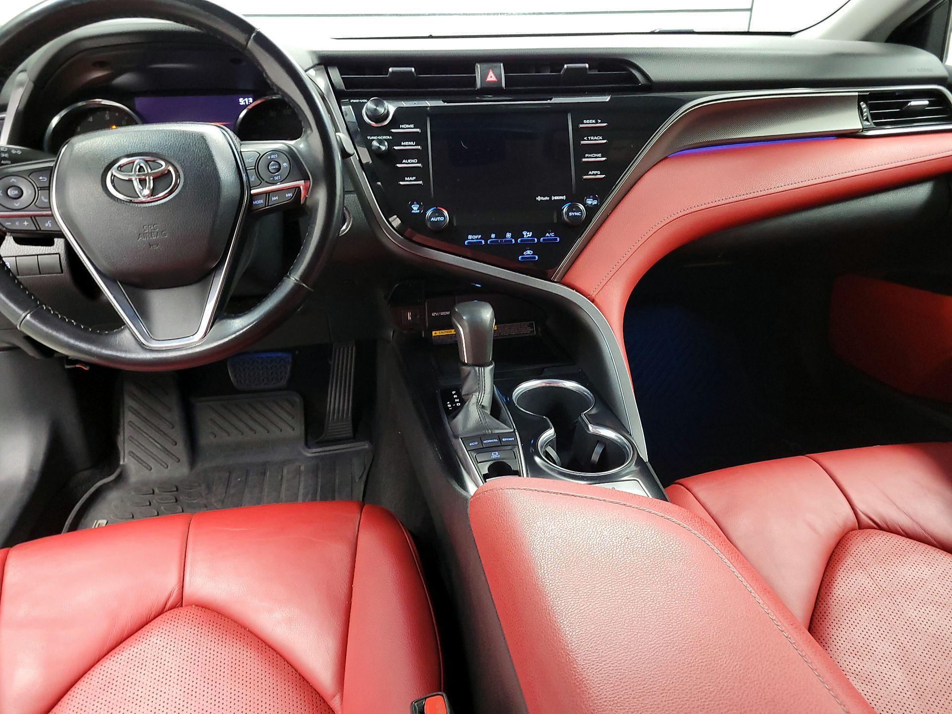 Thumbnail: 2019 Toyota Camry - 9