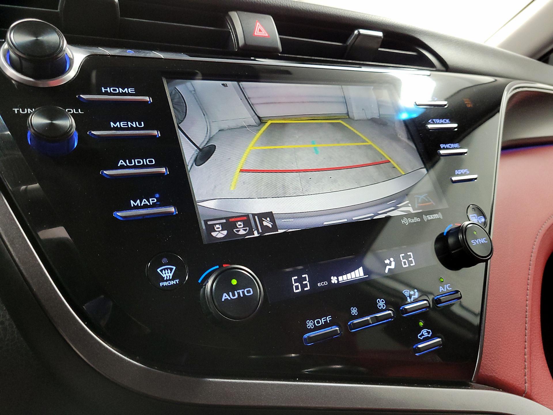 Thumbnail: 2019 Toyota Camry - 14