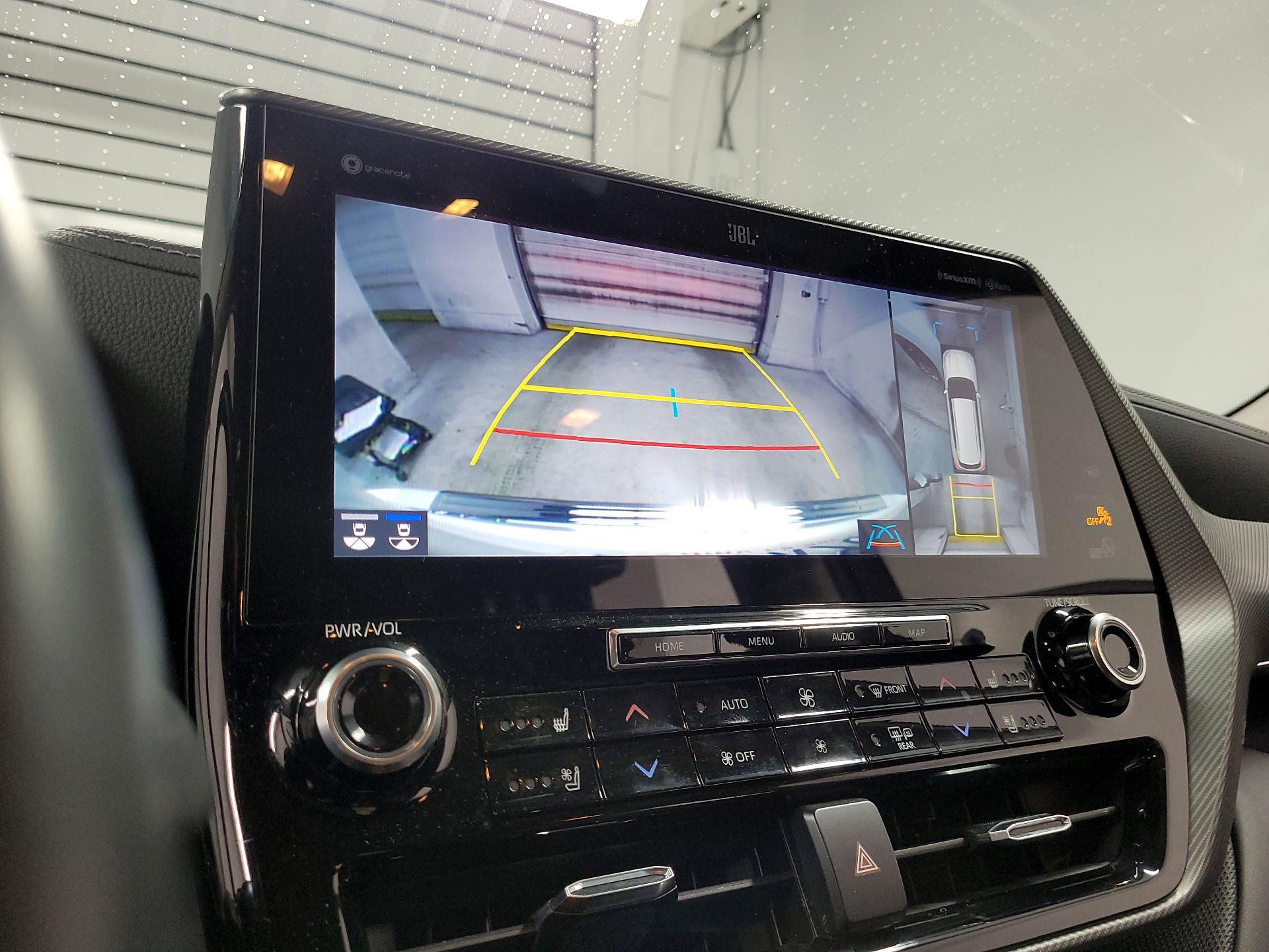 Thumbnail: 2022 Toyota Highlander - 14