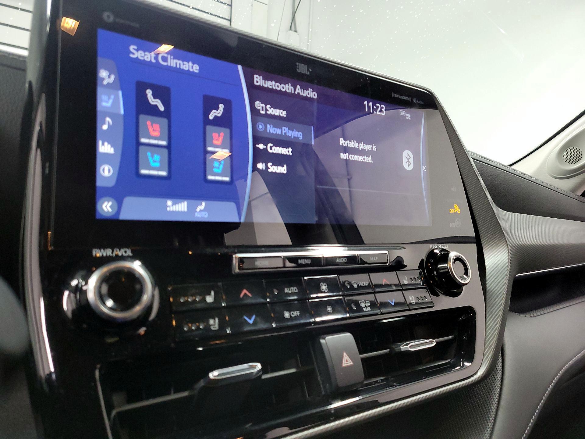 Thumbnail: 2022 Toyota Highlander - 15