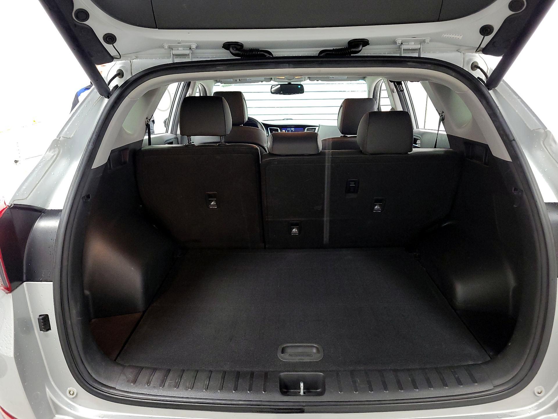 Thumbnail: 2017 Hyundai Tucson - 17