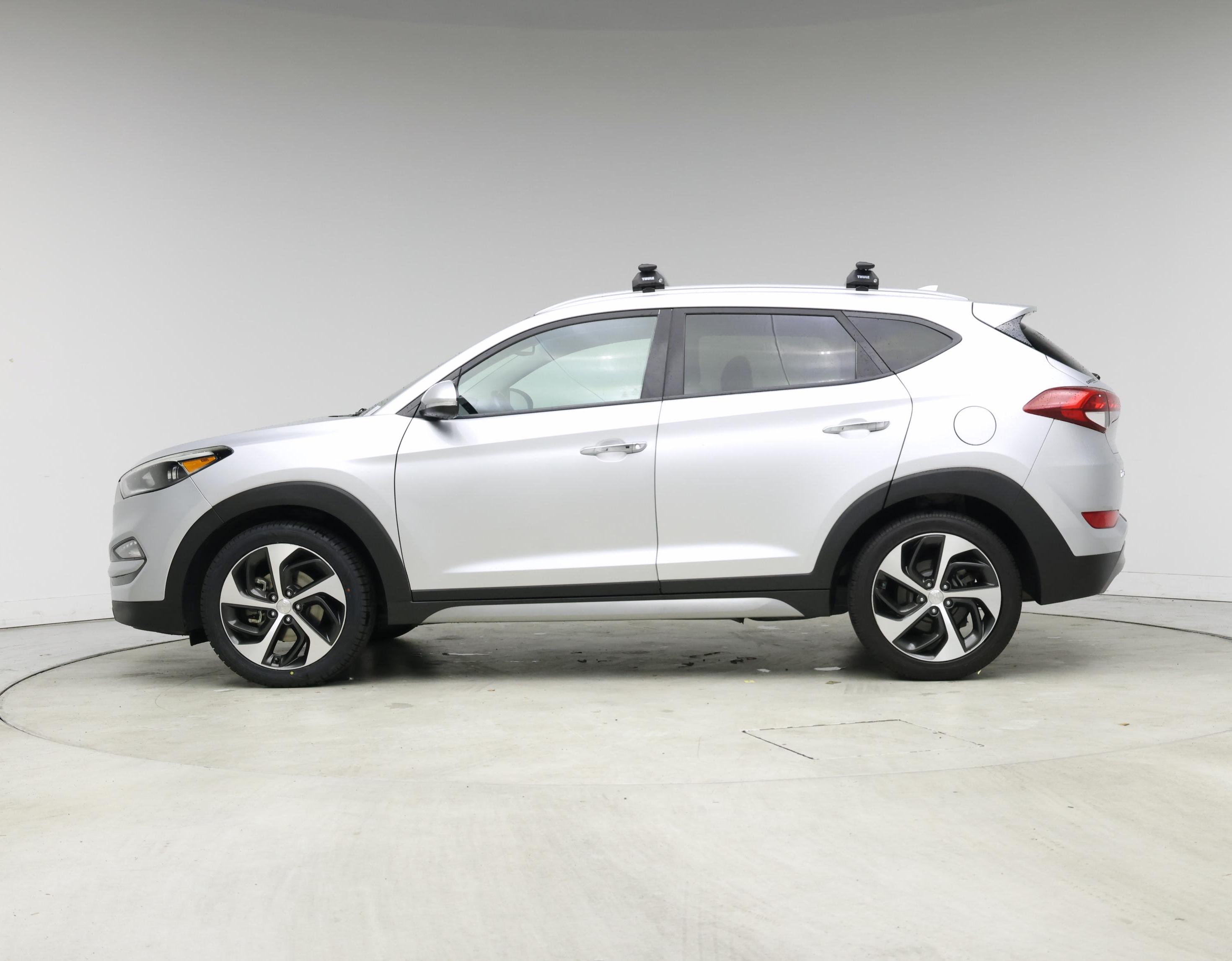 Thumbnail: 2017 Hyundai Tucson - 3