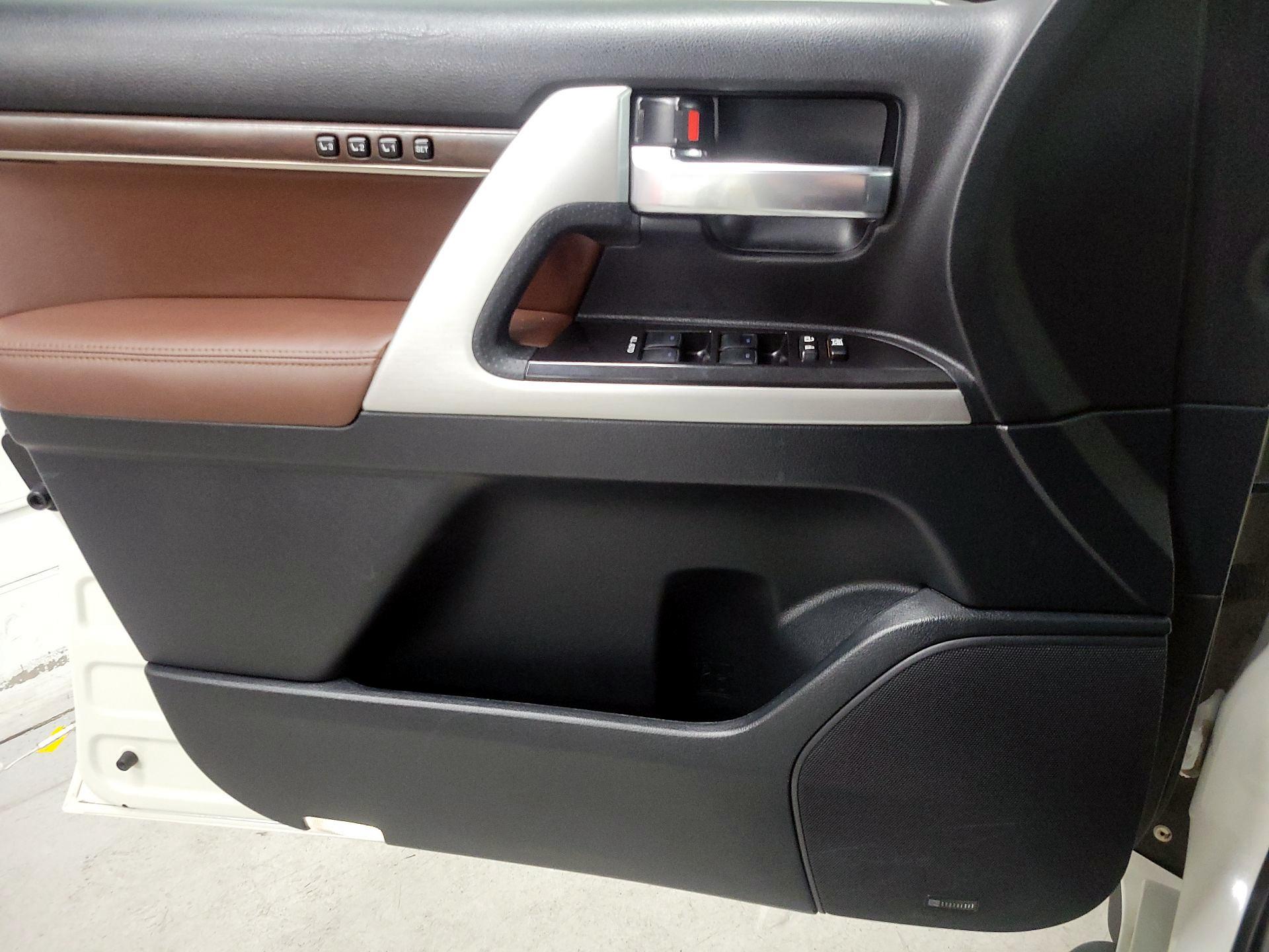 Thumbnail: 2021 Toyota Land Cruiser - 12