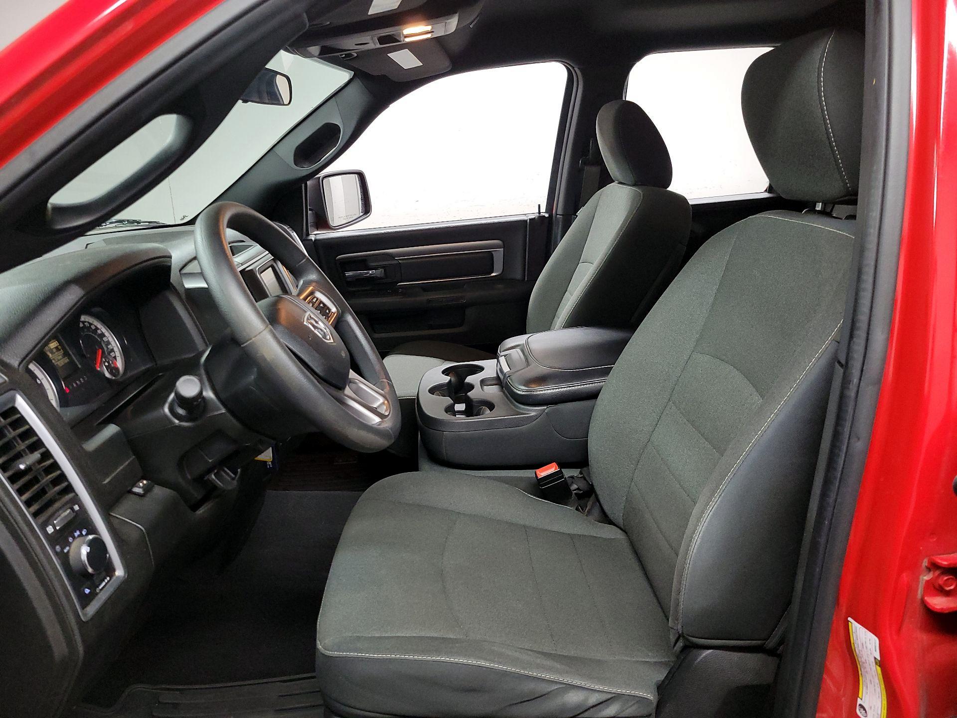 Thumbnail: 2021 RAM 1500 Classic - 11