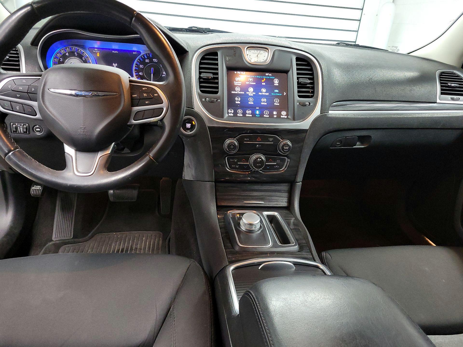 Thumbnail: 2018 Chrysler 300 - 9