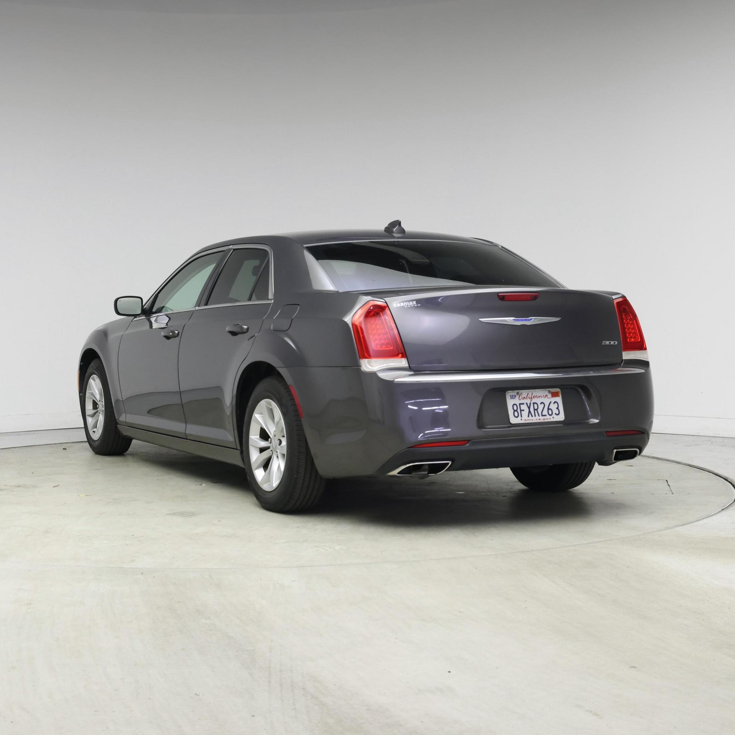 Thumbnail: 2018 Chrysler 300 - 2