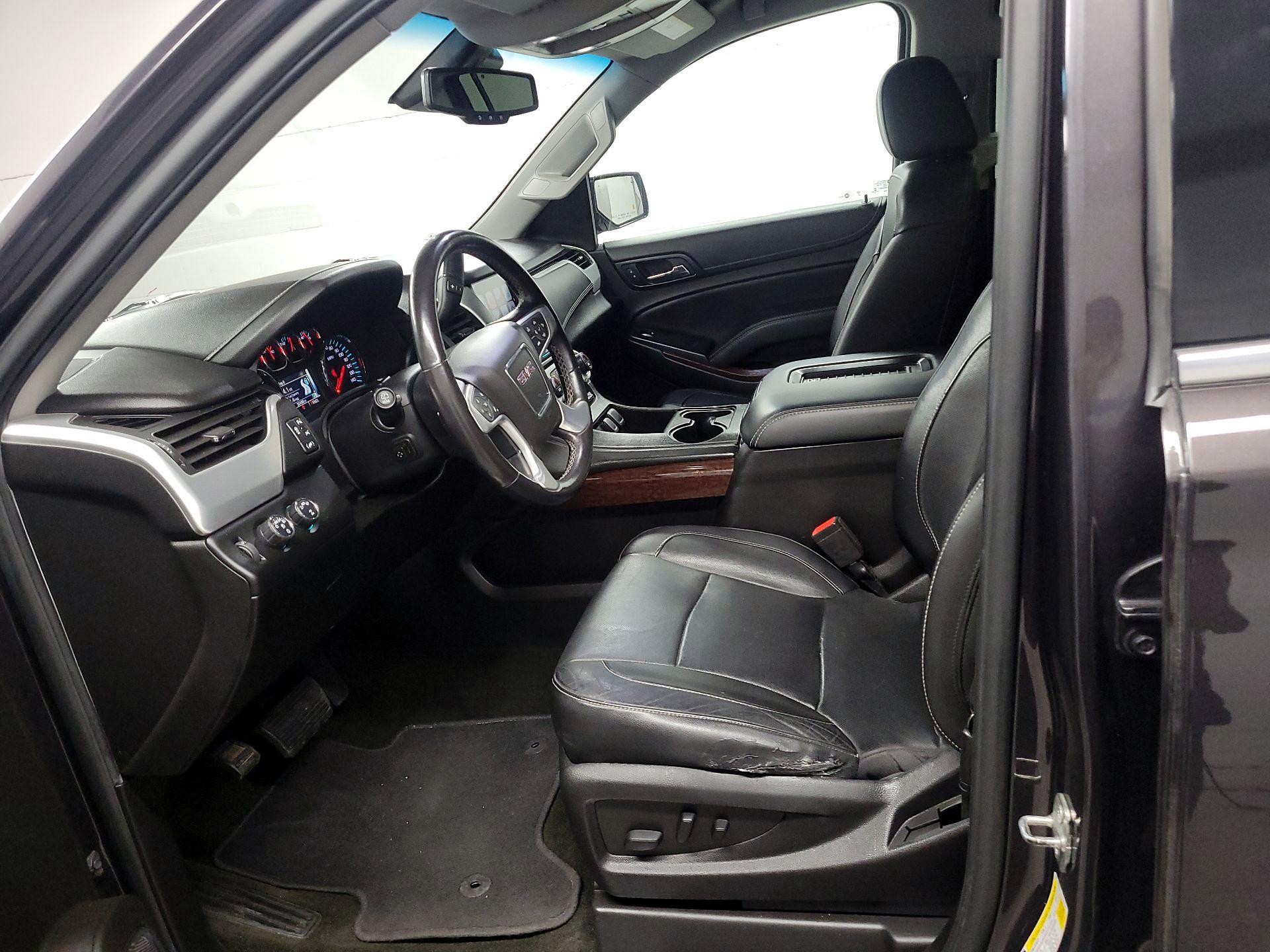 Thumbnail: 2017 GMC Yukon XL - 11